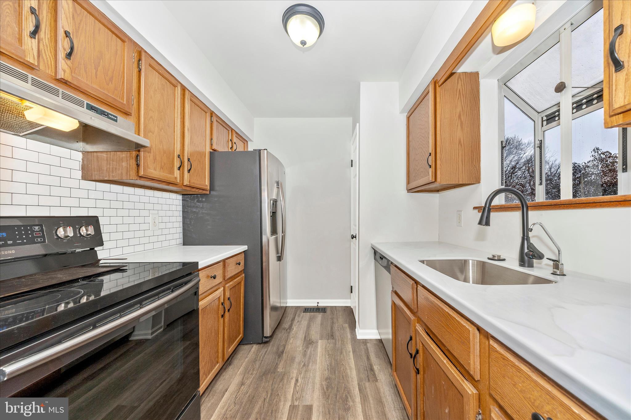 BOLIVAR ESTATES - Residential Lease