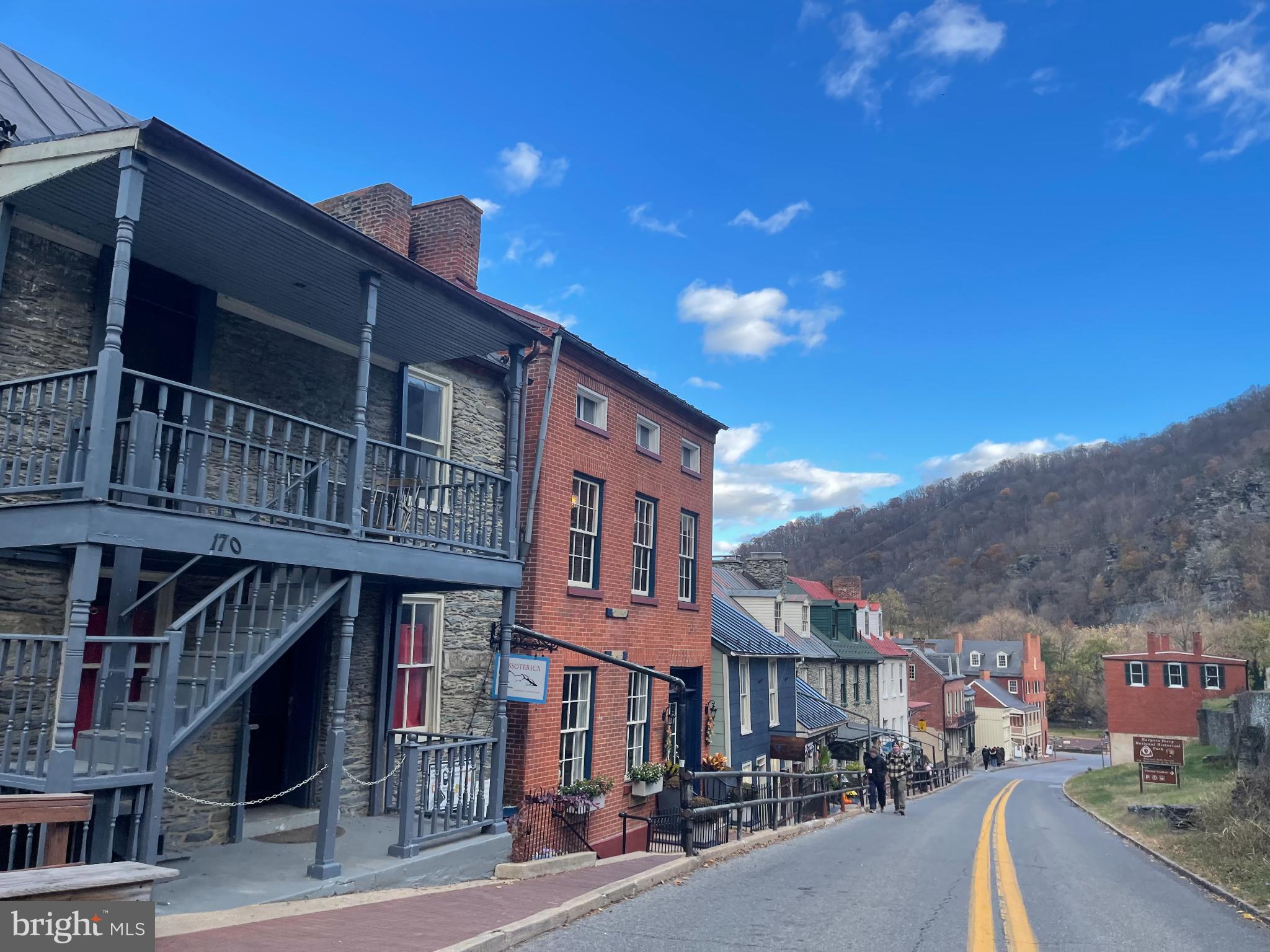 BOLIVAR ESTATES - Residential Lease