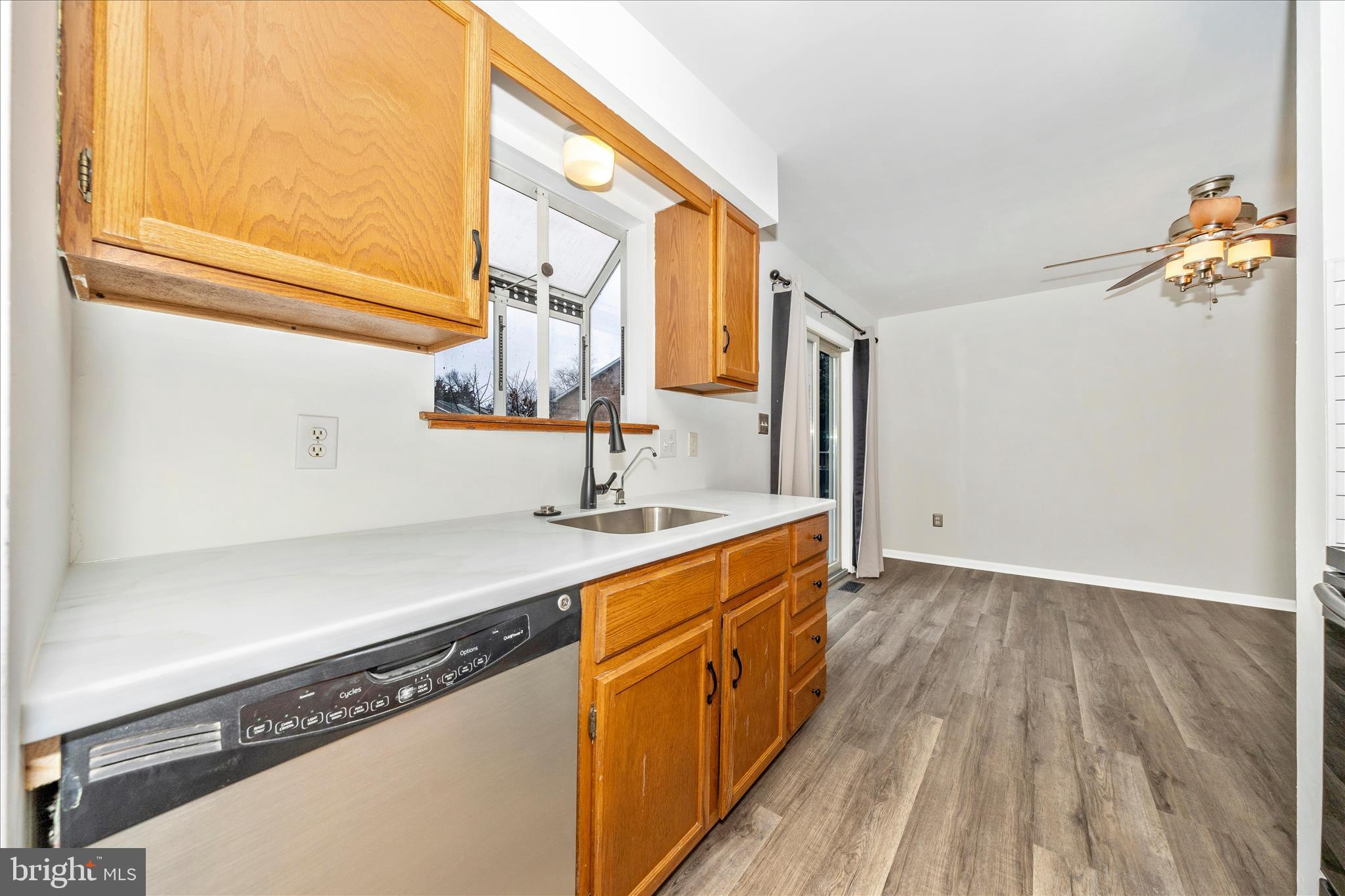 BOLIVAR ESTATES - Residential Lease