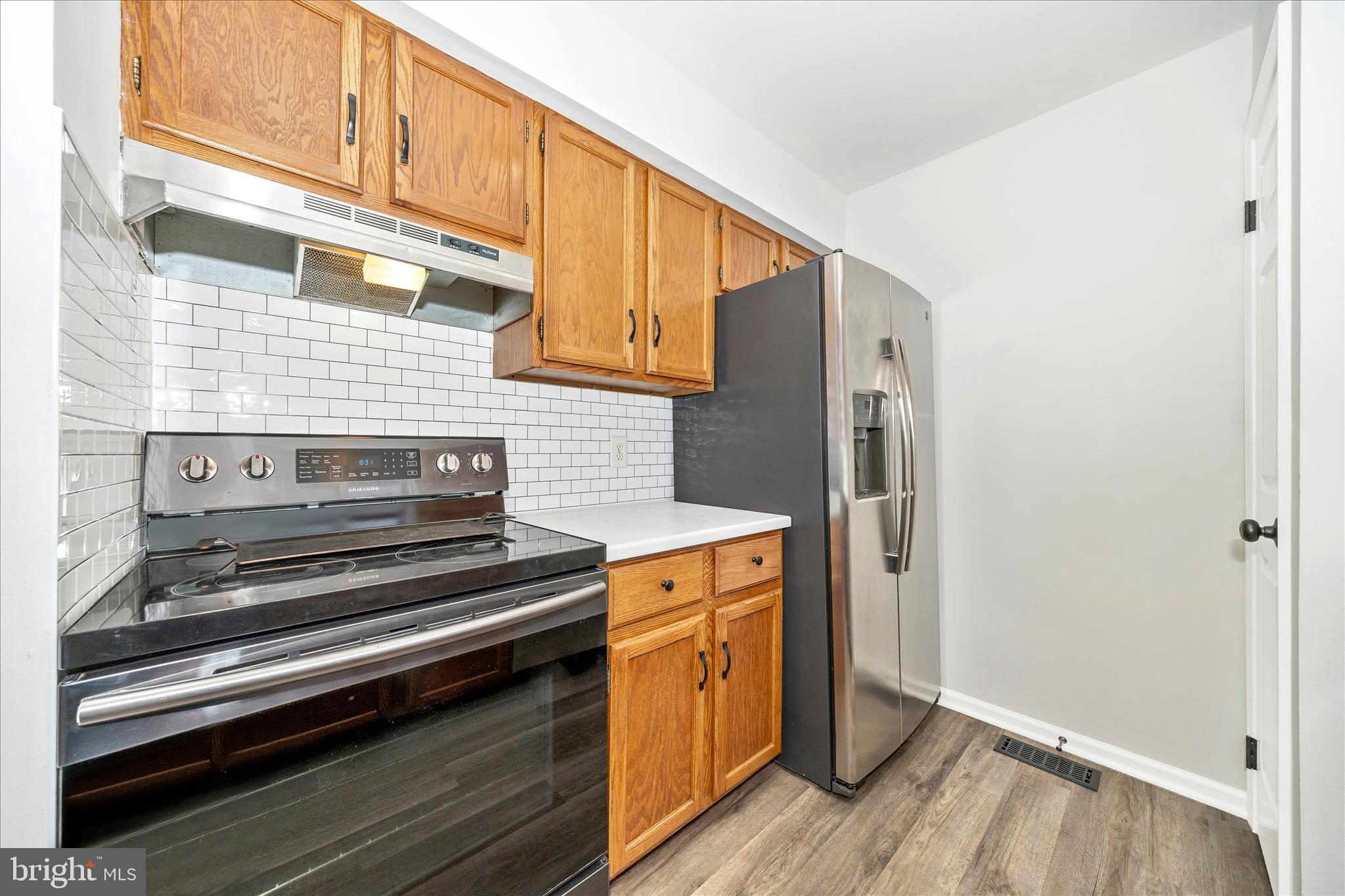 BOLIVAR ESTATES - Residential Lease