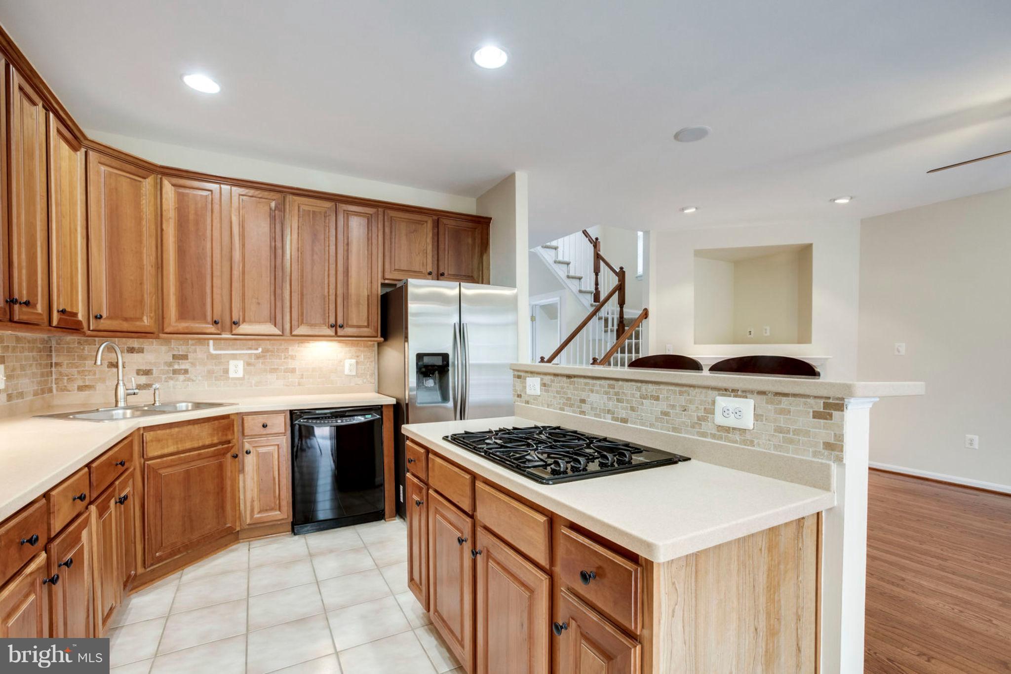 TOWNES OF MANCHESTER WOODS - Residential