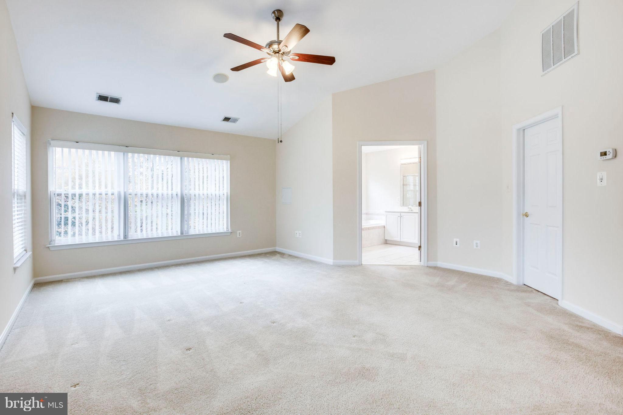 TOWNES OF MANCHESTER WOODS - Residential