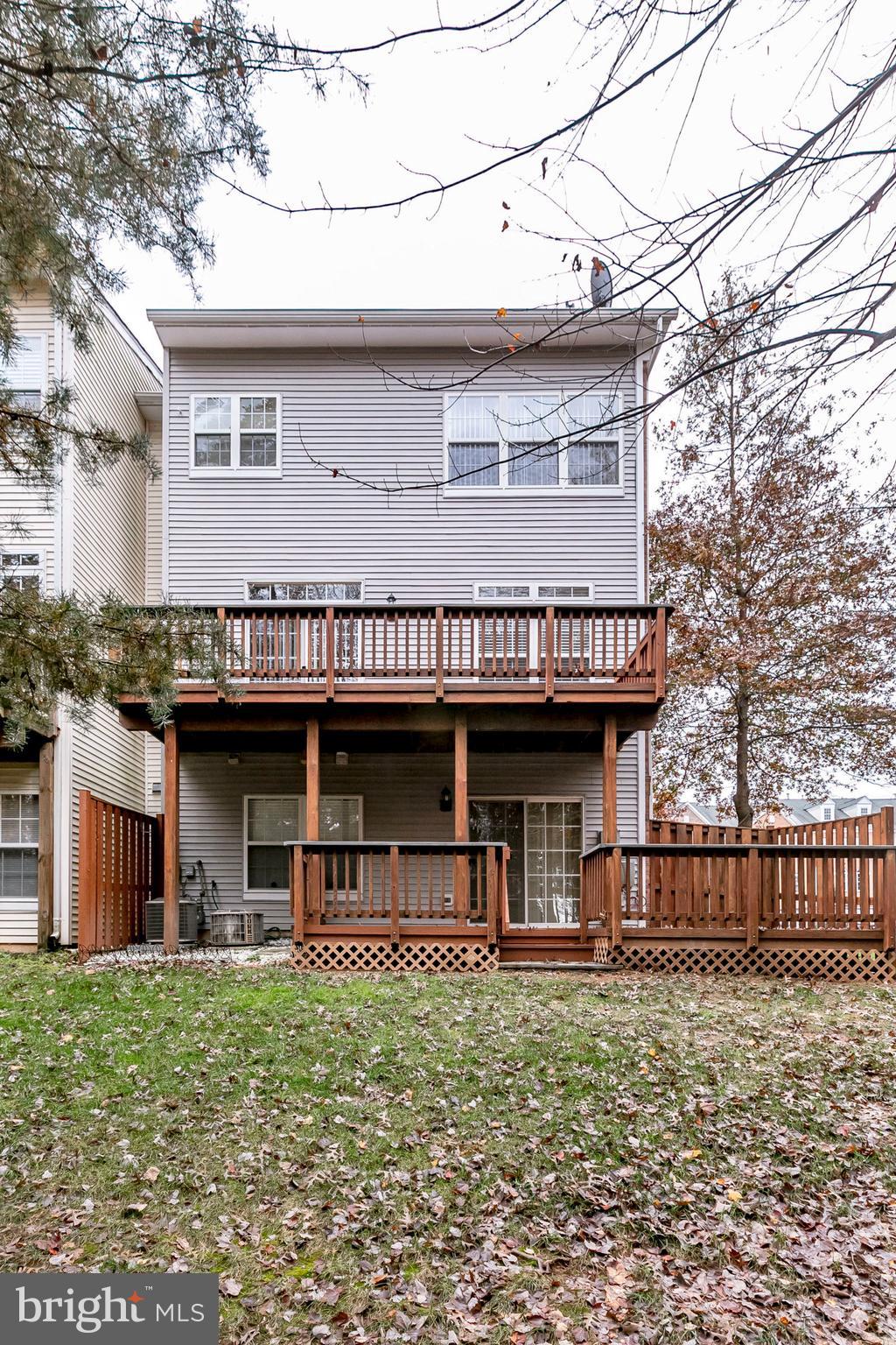 TOWNES OF MANCHESTER WOODS - Residential