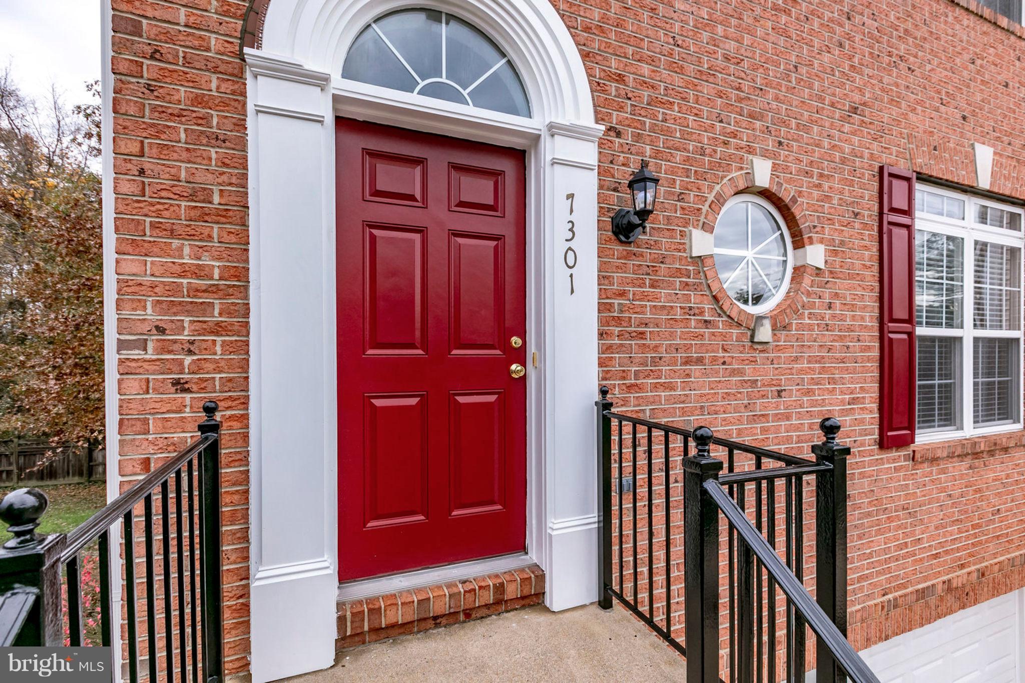 TOWNES OF MANCHESTER WOODS - Residential