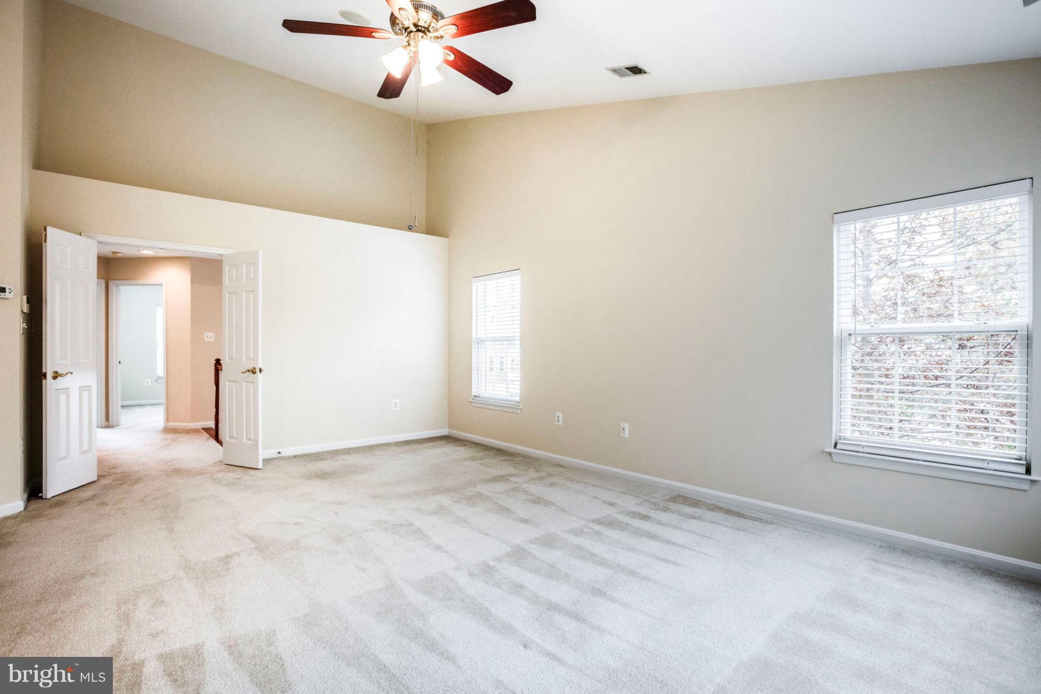 TOWNES OF MANCHESTER WOODS - Residential