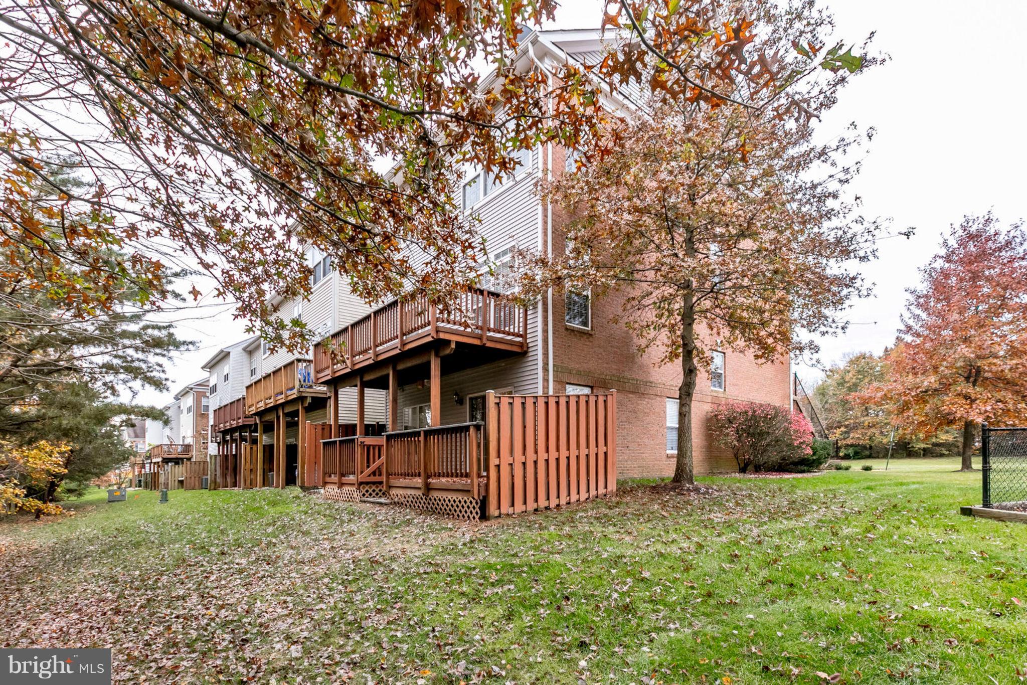 TOWNES OF MANCHESTER WOODS - Residential