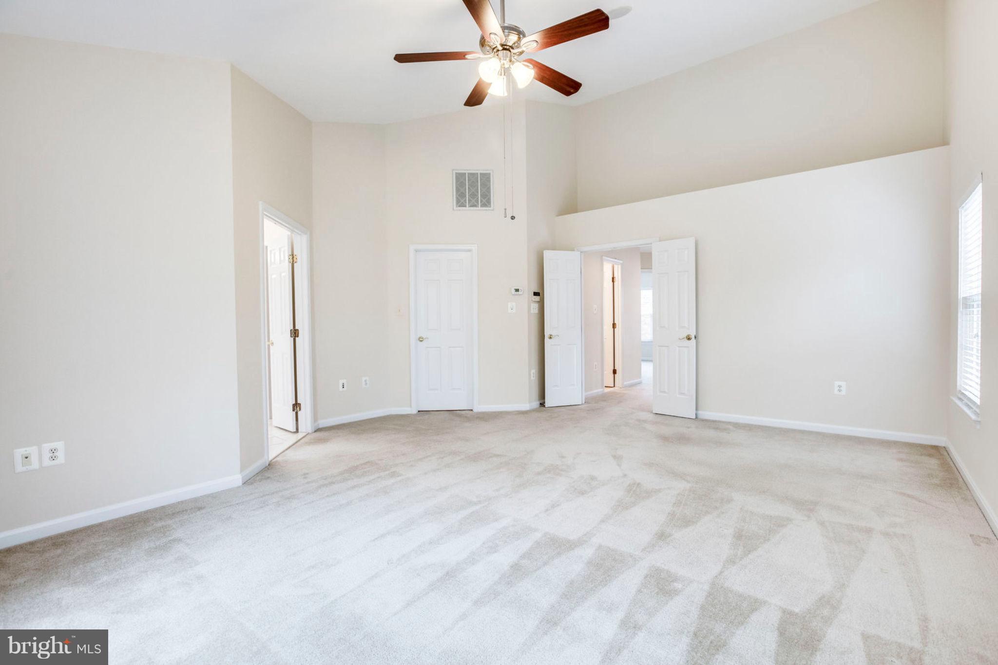 TOWNES OF MANCHESTER WOODS - Residential