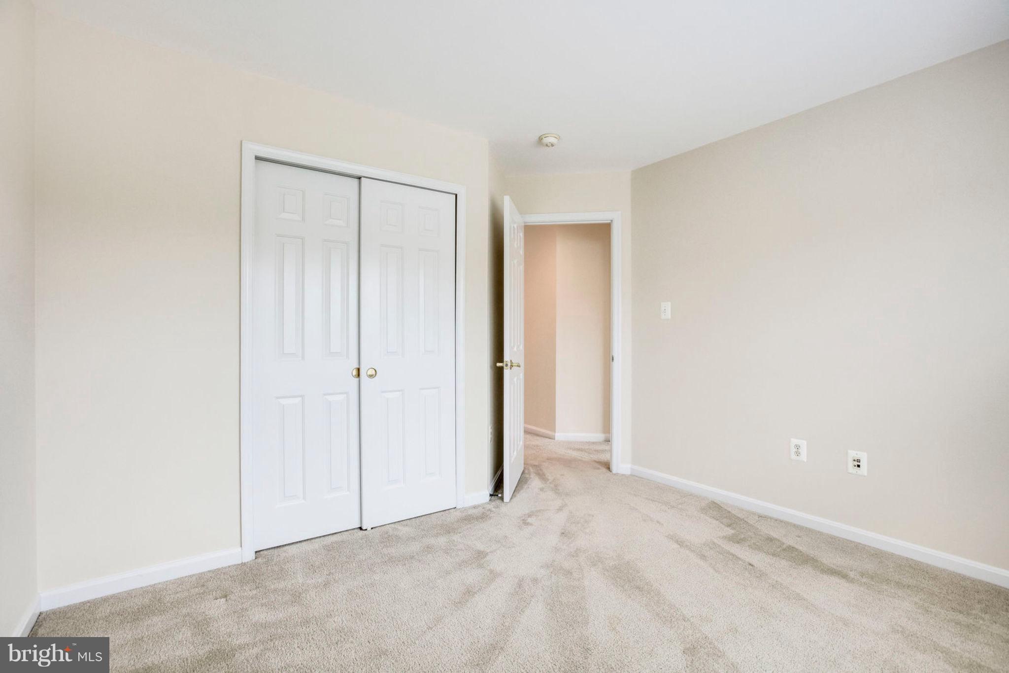 TOWNES OF MANCHESTER WOODS - Residential