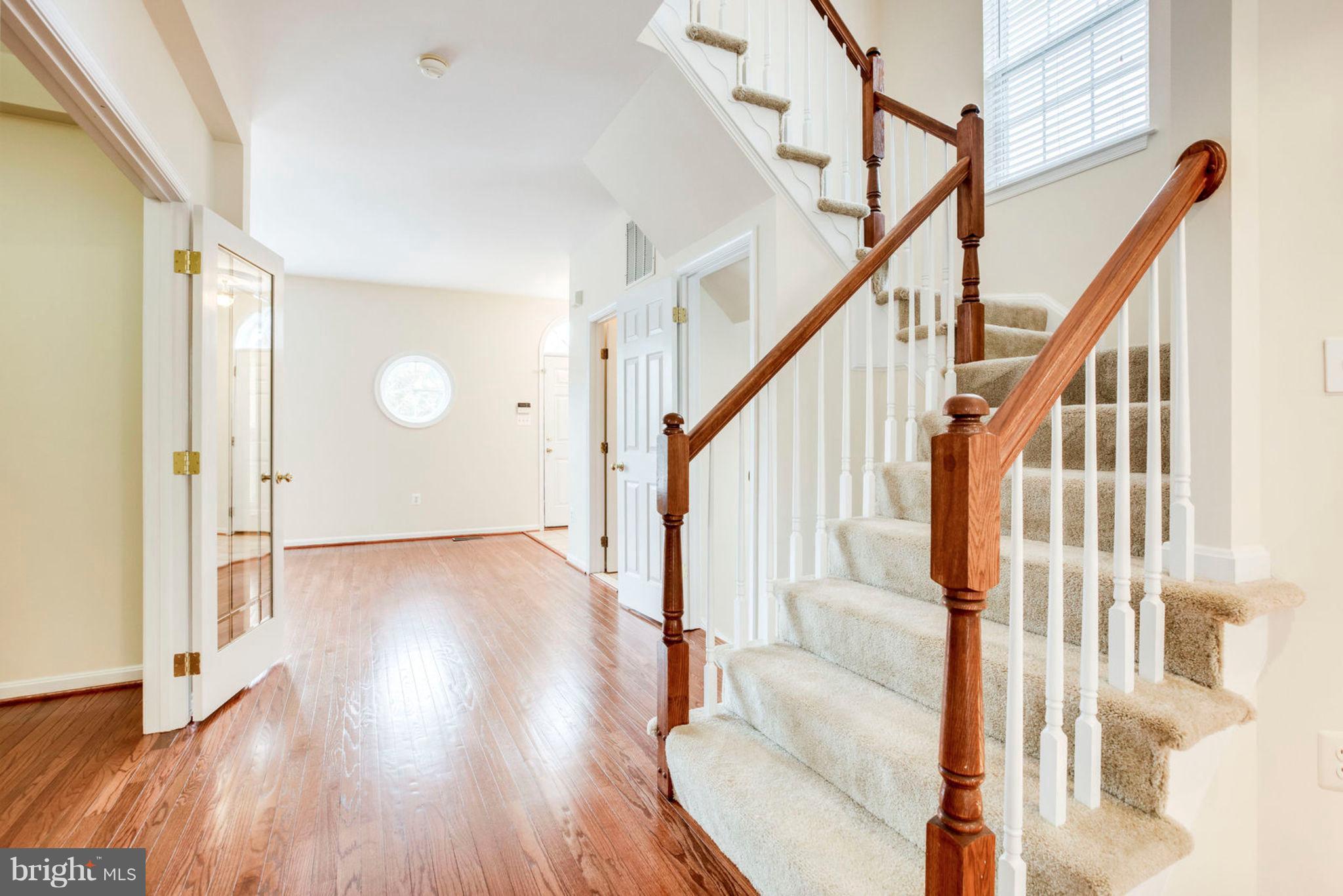 TOWNES OF MANCHESTER WOODS - Residential