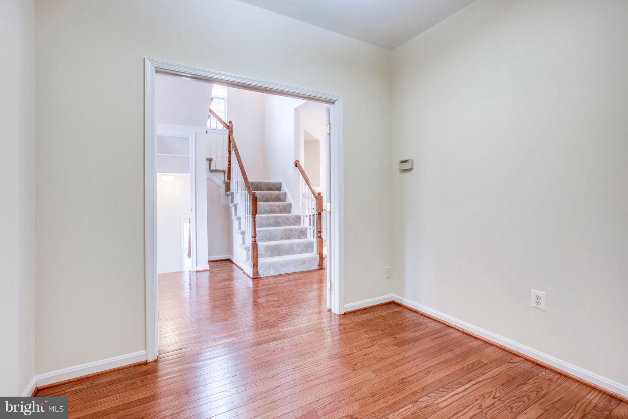 TOWNES OF MANCHESTER WOODS - Residential