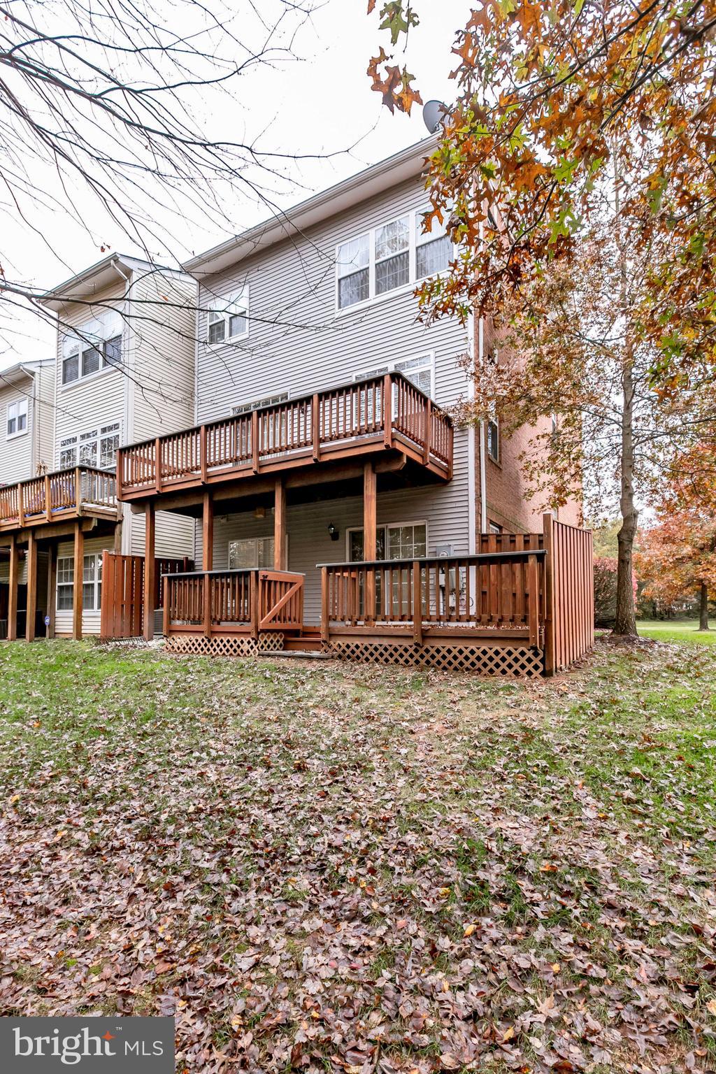 TOWNES OF MANCHESTER WOODS - Residential