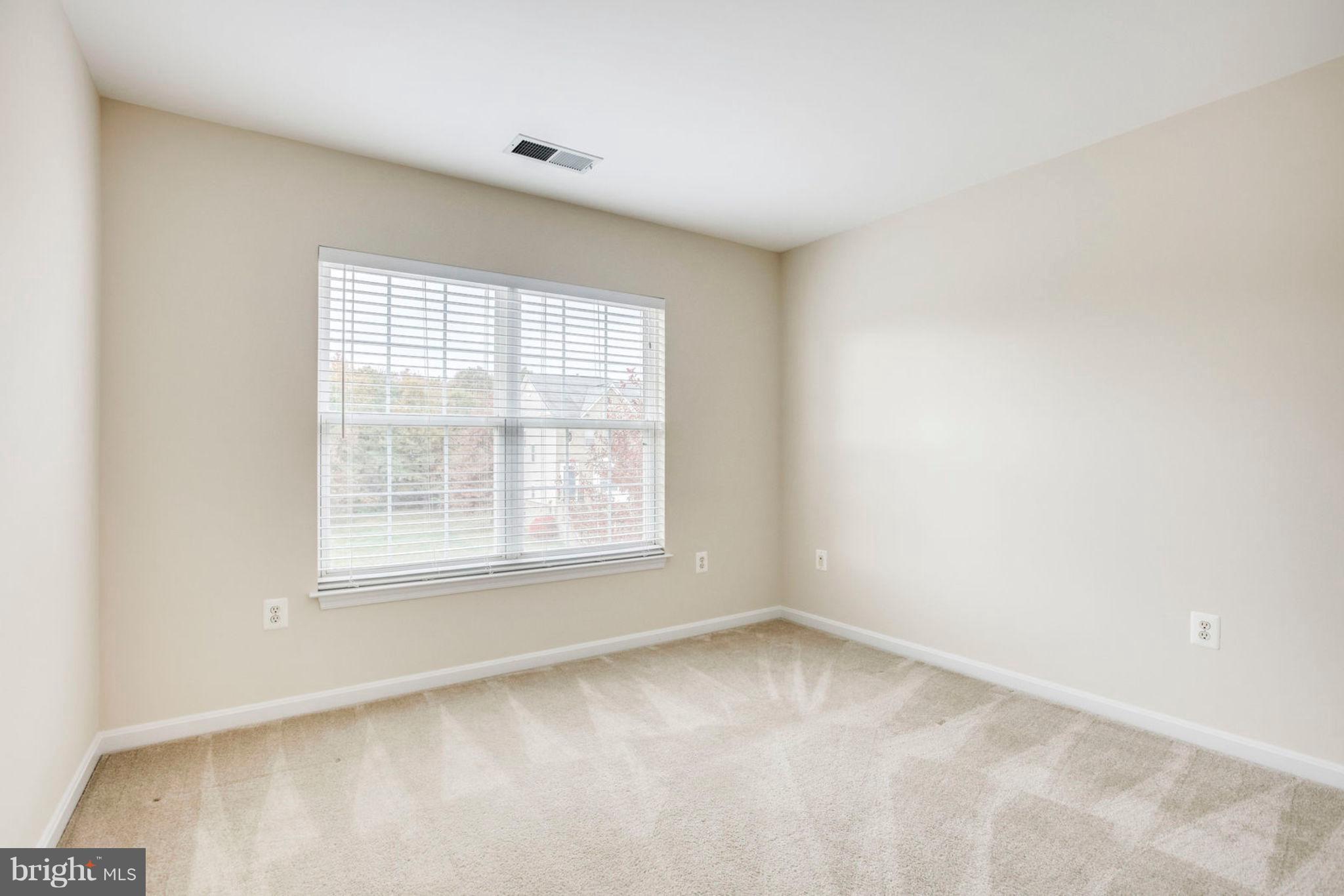 TOWNES OF MANCHESTER WOODS - Residential