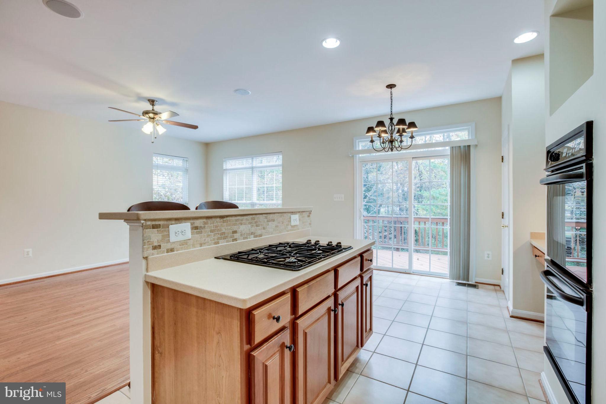 TOWNES OF MANCHESTER WOODS - Residential