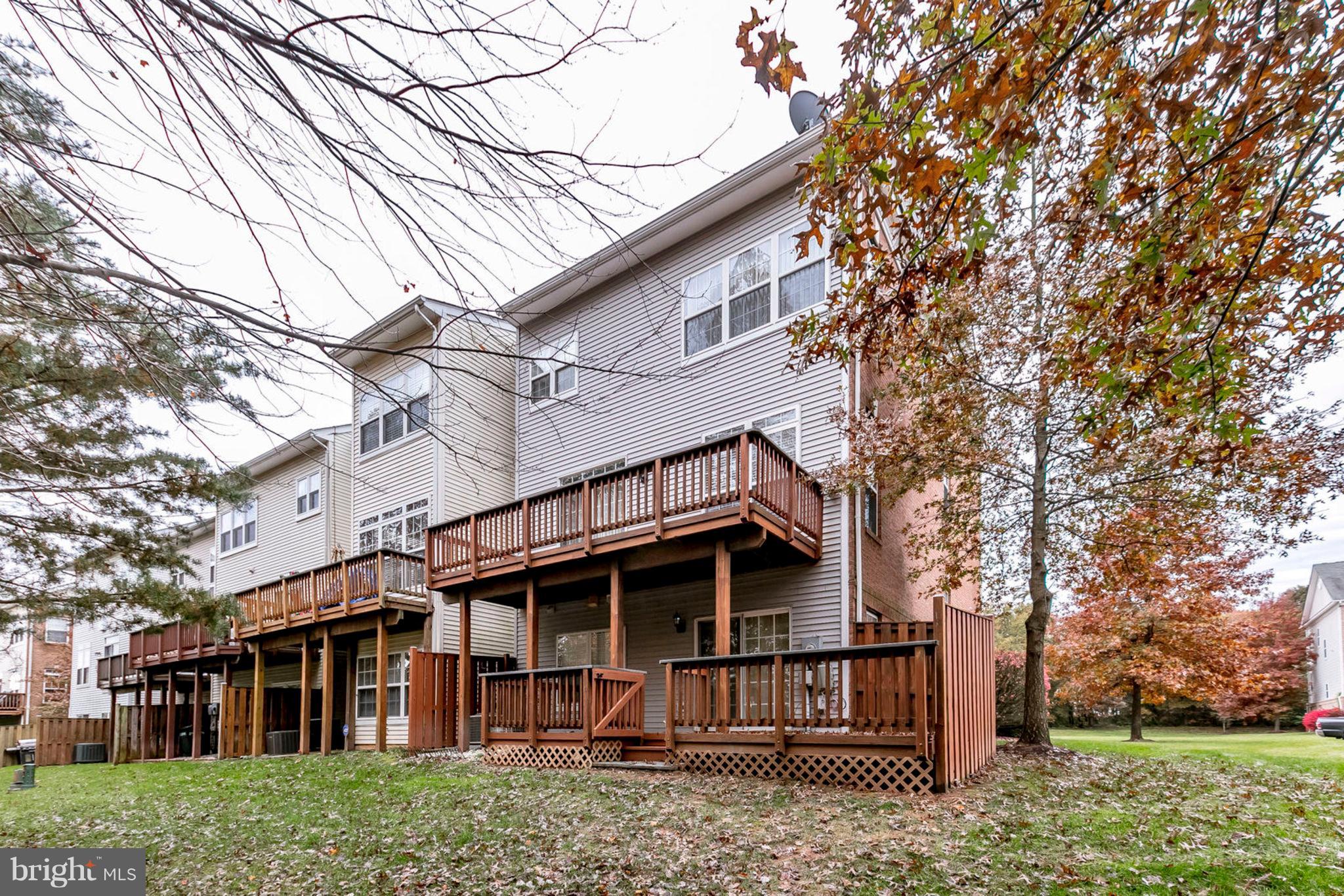 TOWNES OF MANCHESTER WOODS - Residential