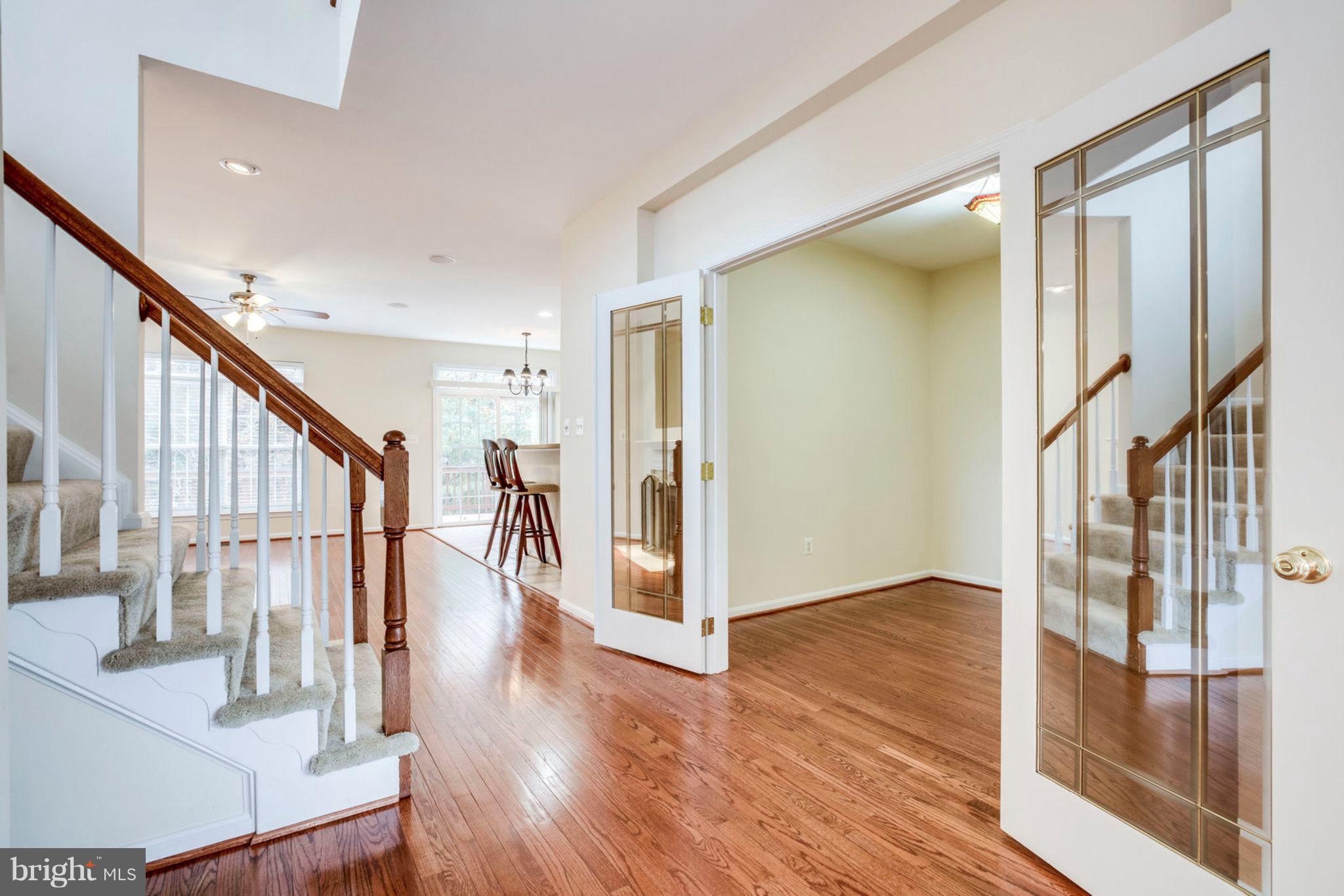 TOWNES OF MANCHESTER WOODS - Residential