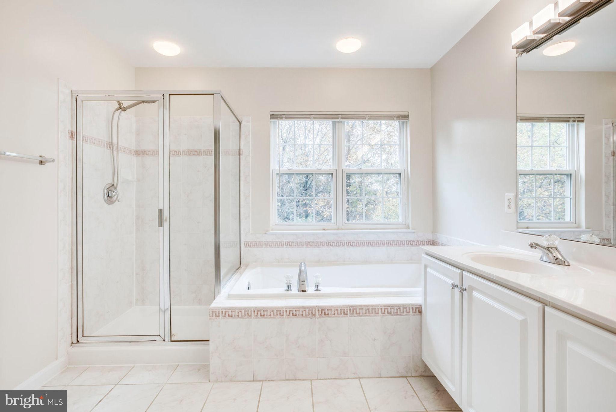 TOWNES OF MANCHESTER WOODS - Residential