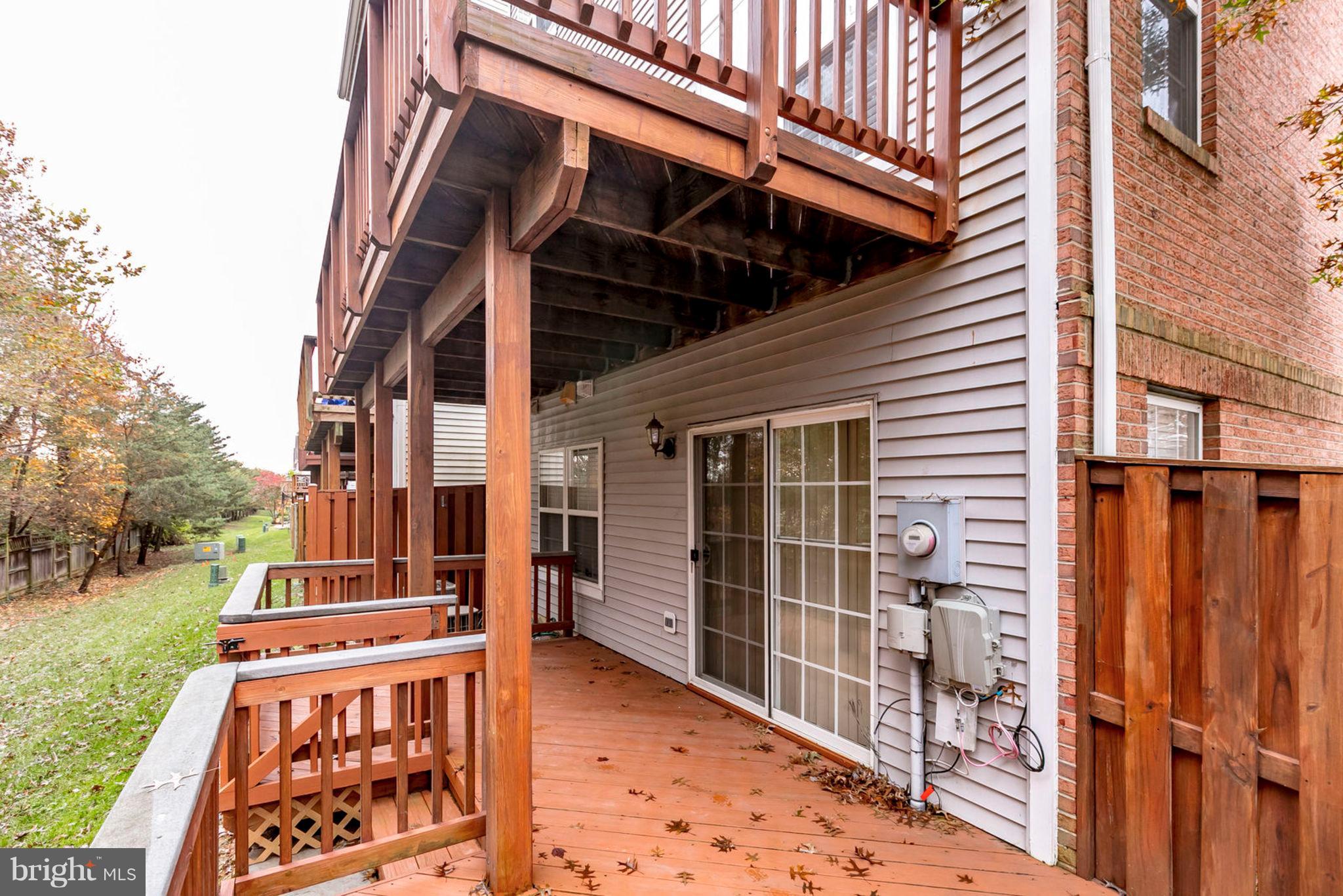 TOWNES OF MANCHESTER WOODS - Residential