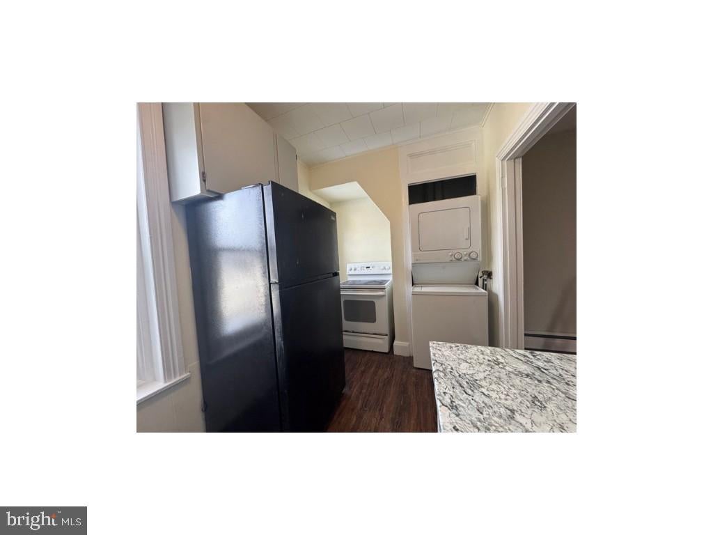 659 N CHARLOTTE STREET 1ST FLOOR