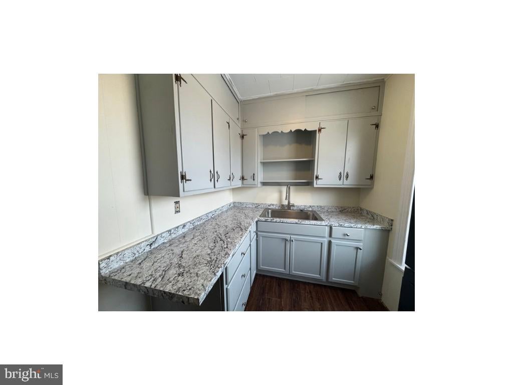 659 N CHARLOTTE STREET 1ST FLOOR