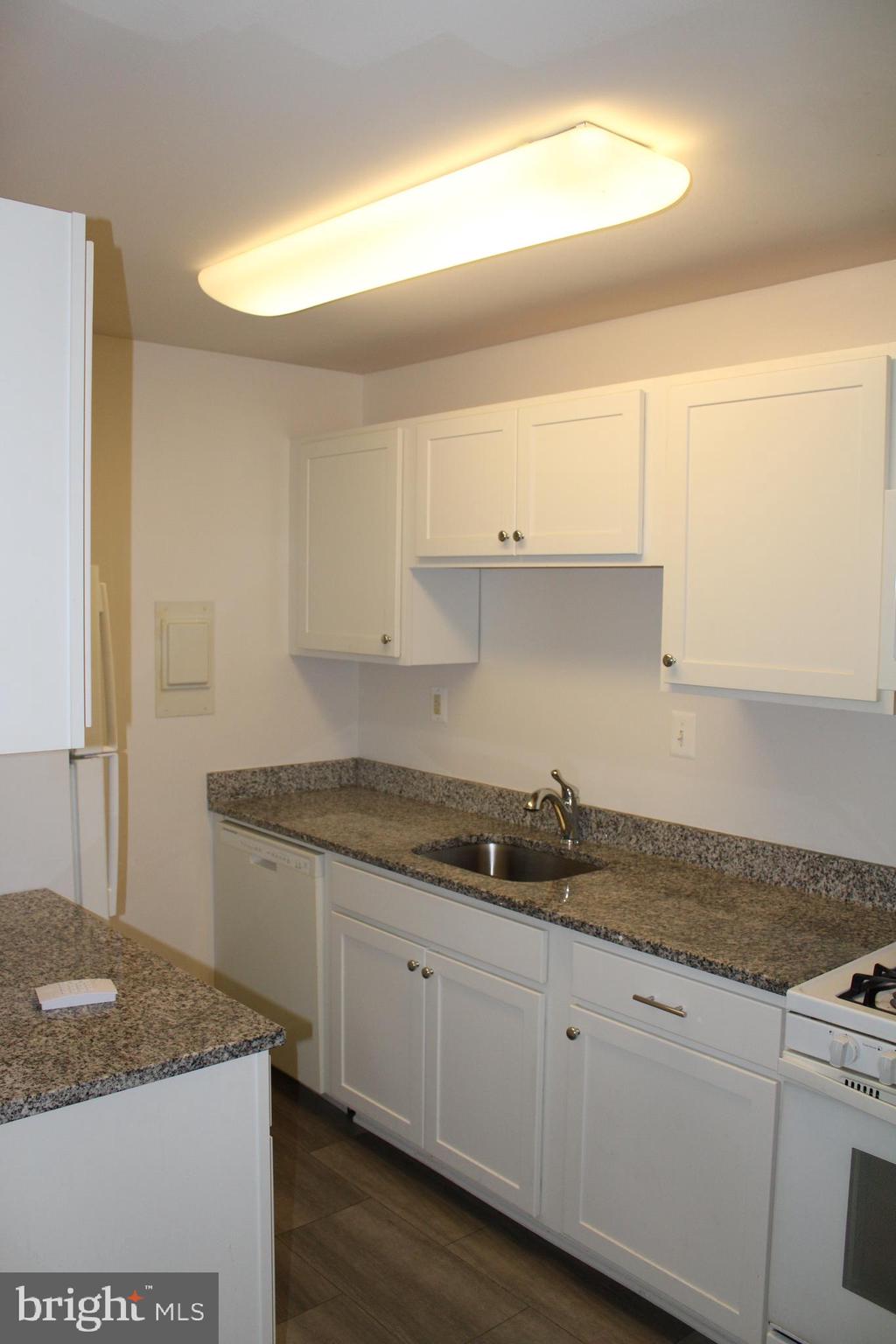 FRENCHMANS CREEK - Residential