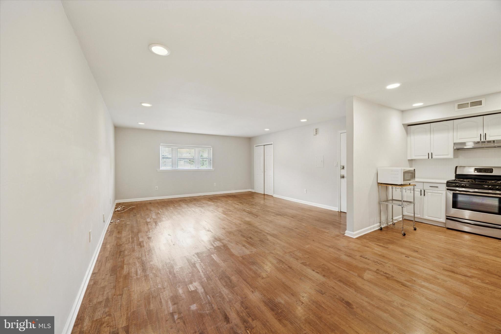 ROXBOROUGH - Residential Lease