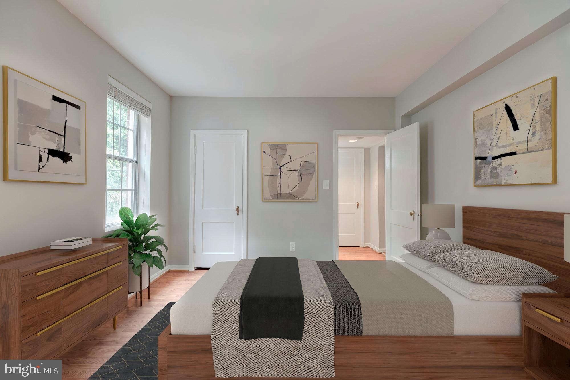 COLONIAL VILLAGE - Residential