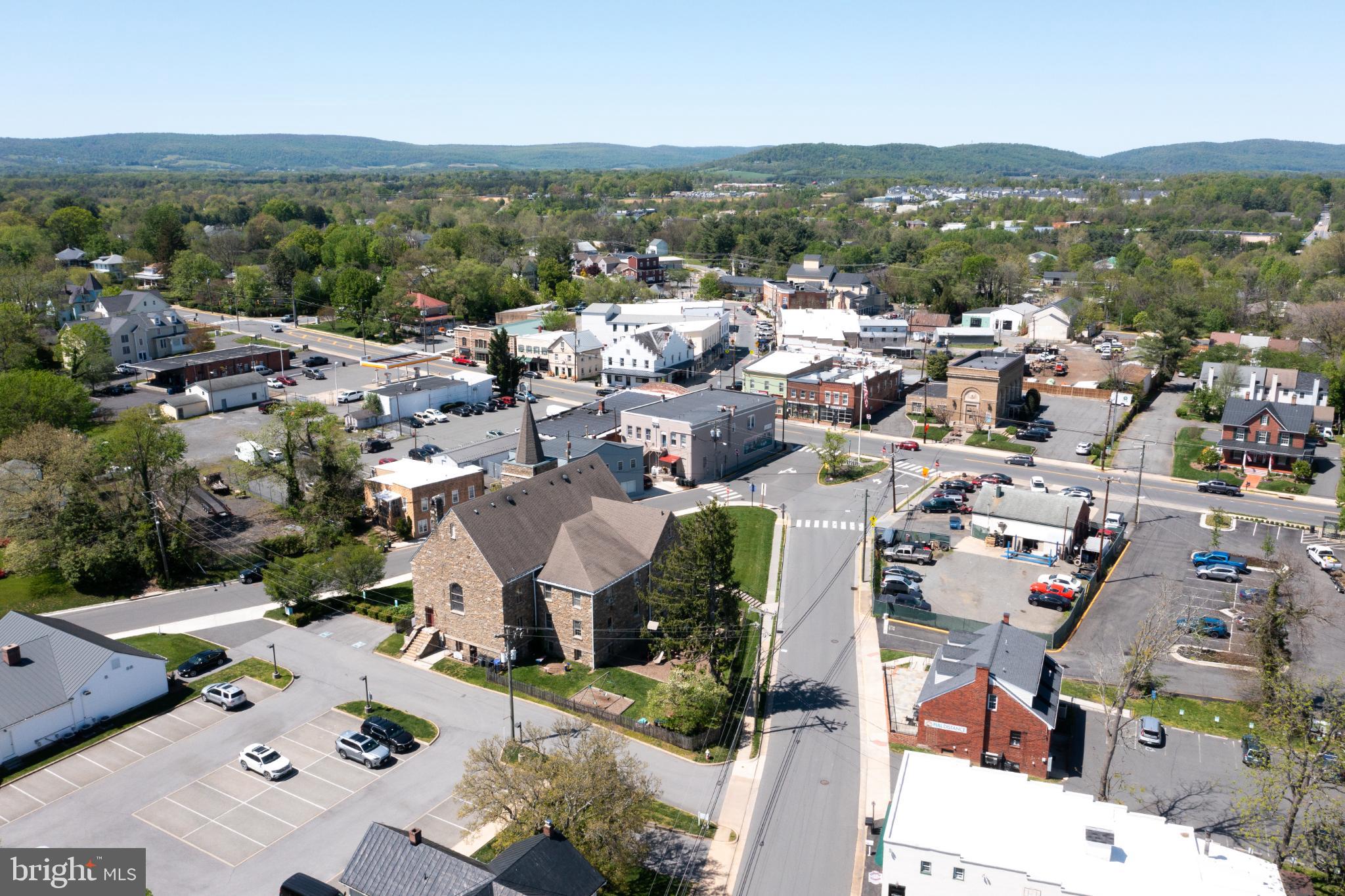 TOWN OF PURCELLVILLE - Residential