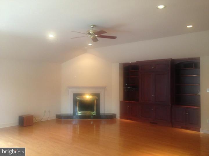 GLENHARDIE - Residential