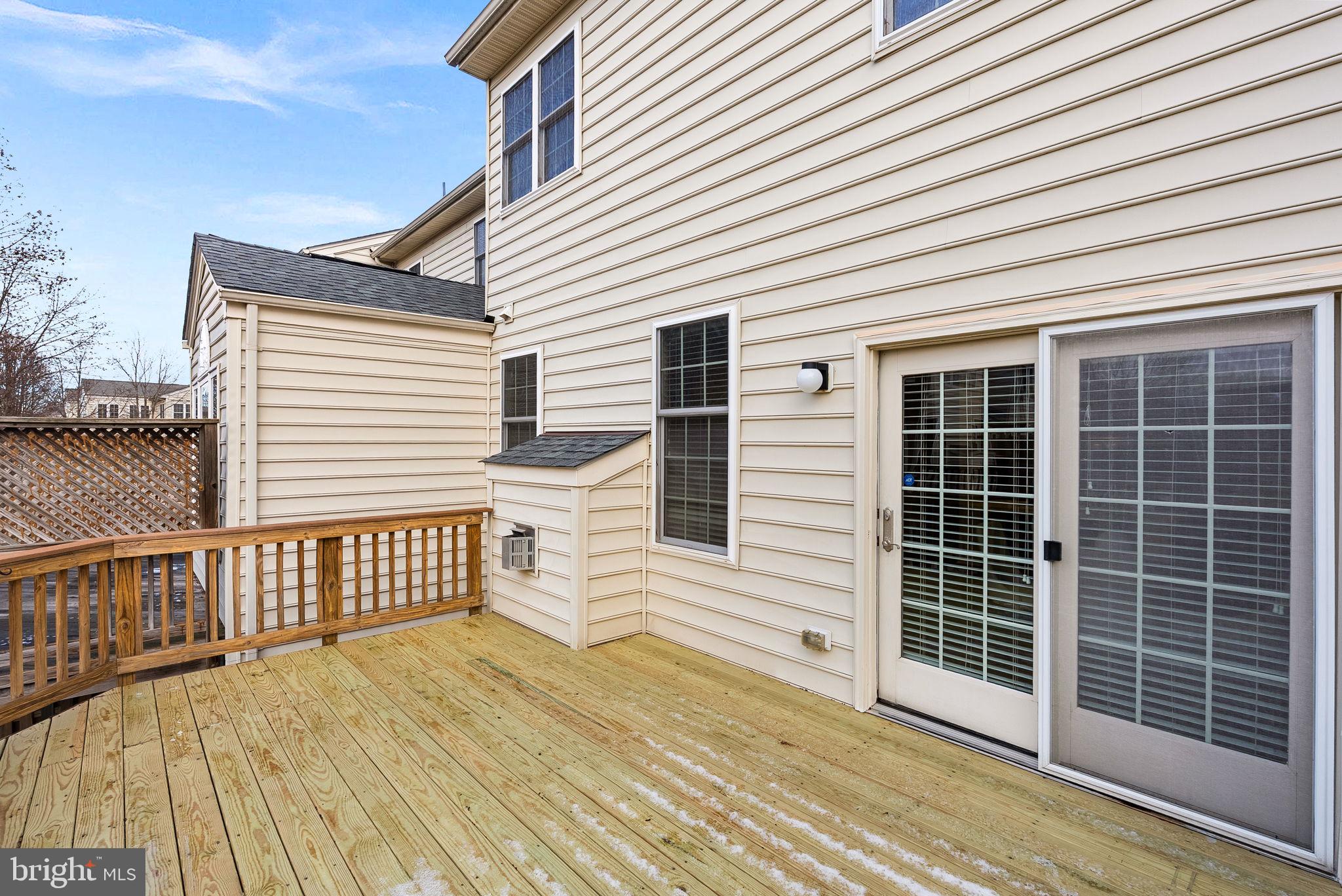 SOUTH RIDING - Residential