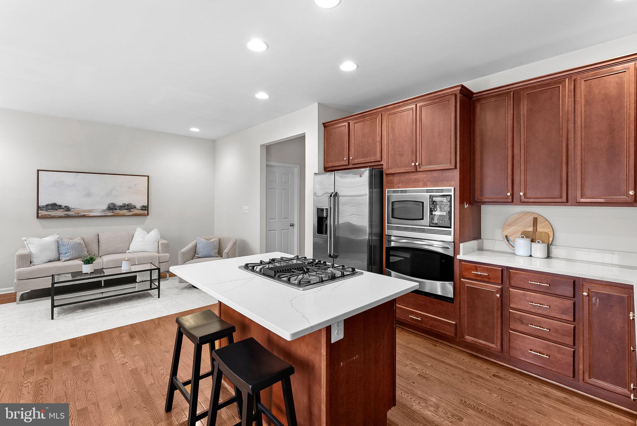 SOUTH RIDING - Residential