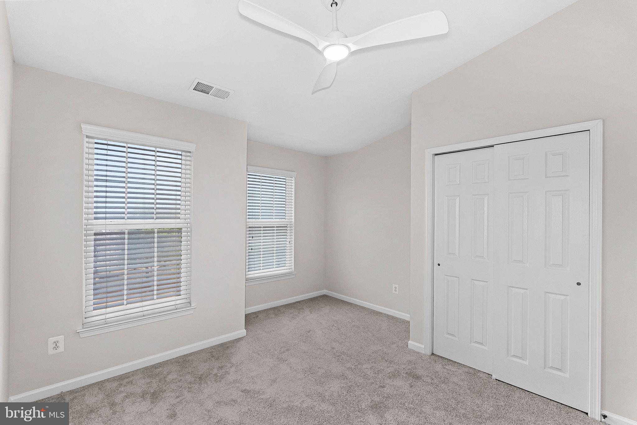 SOUTH RIDING - Residential