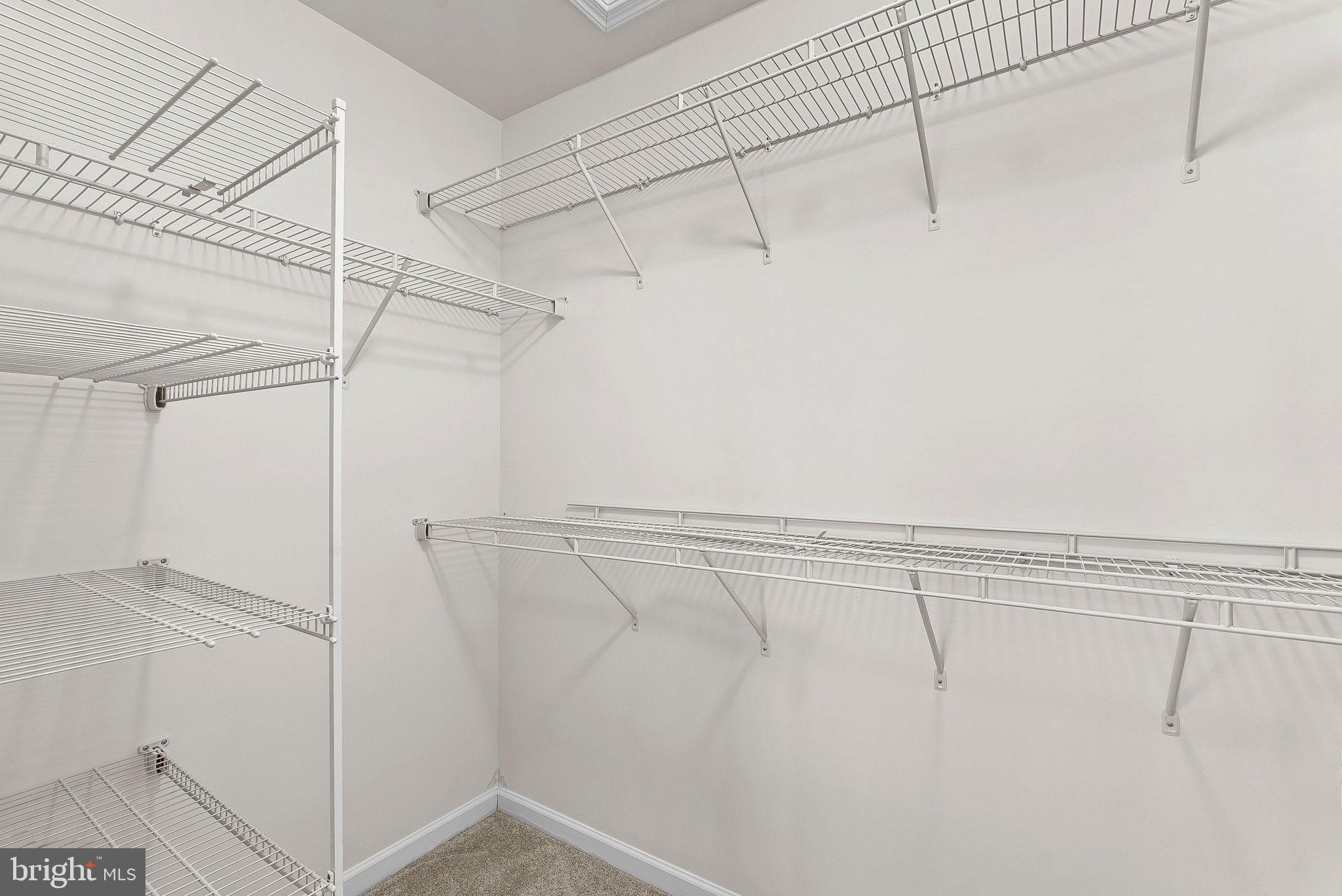 SOUTH RIDING - Residential