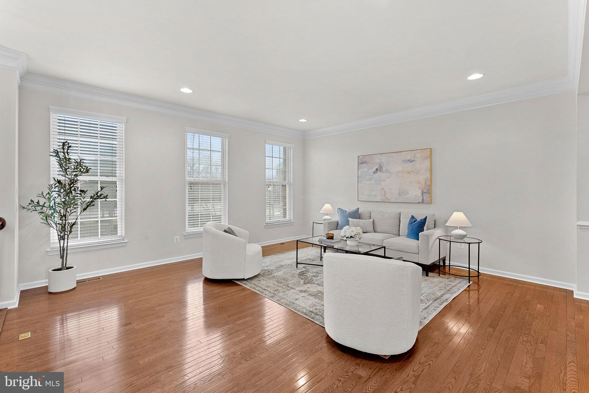 SOUTH RIDING - Residential