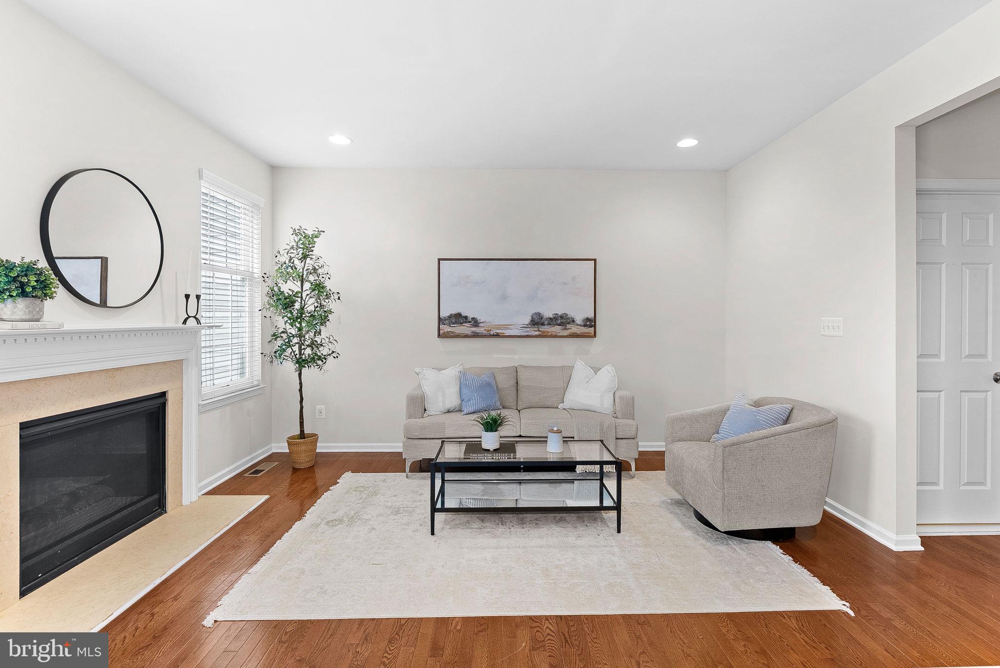 SOUTH RIDING - Residential