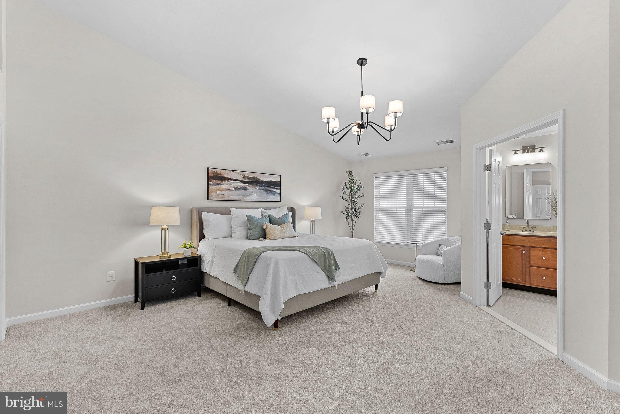 SOUTH RIDING - Residential