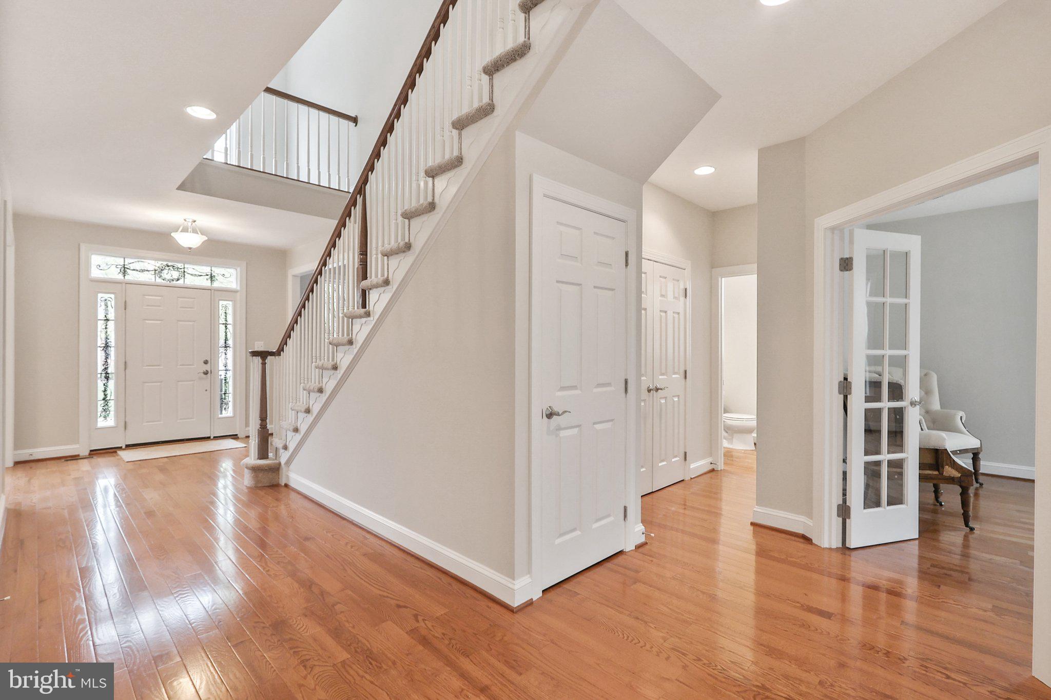 HAMILTON MEADOW - Residential