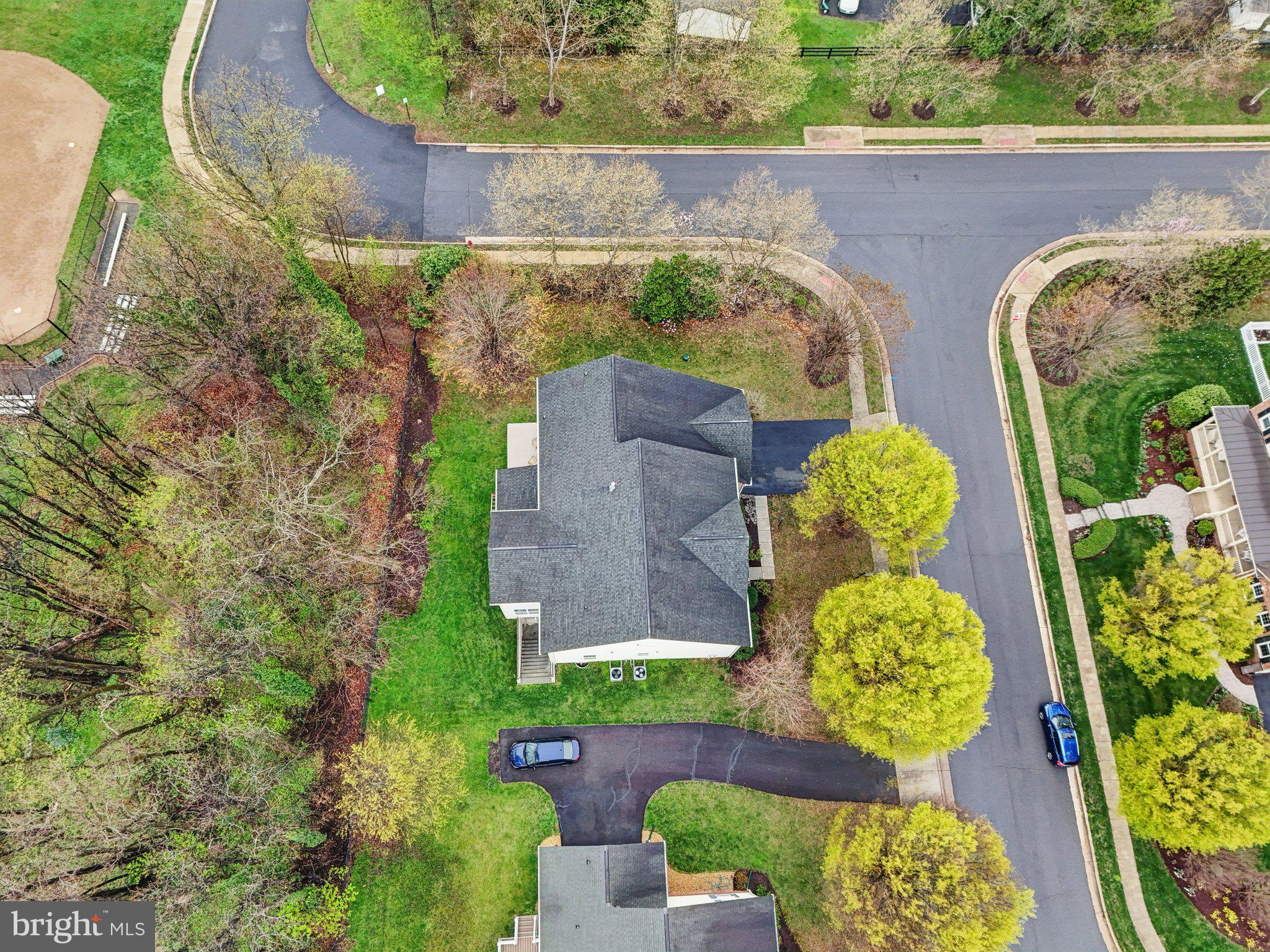 HAMILTON MEADOW - Residential