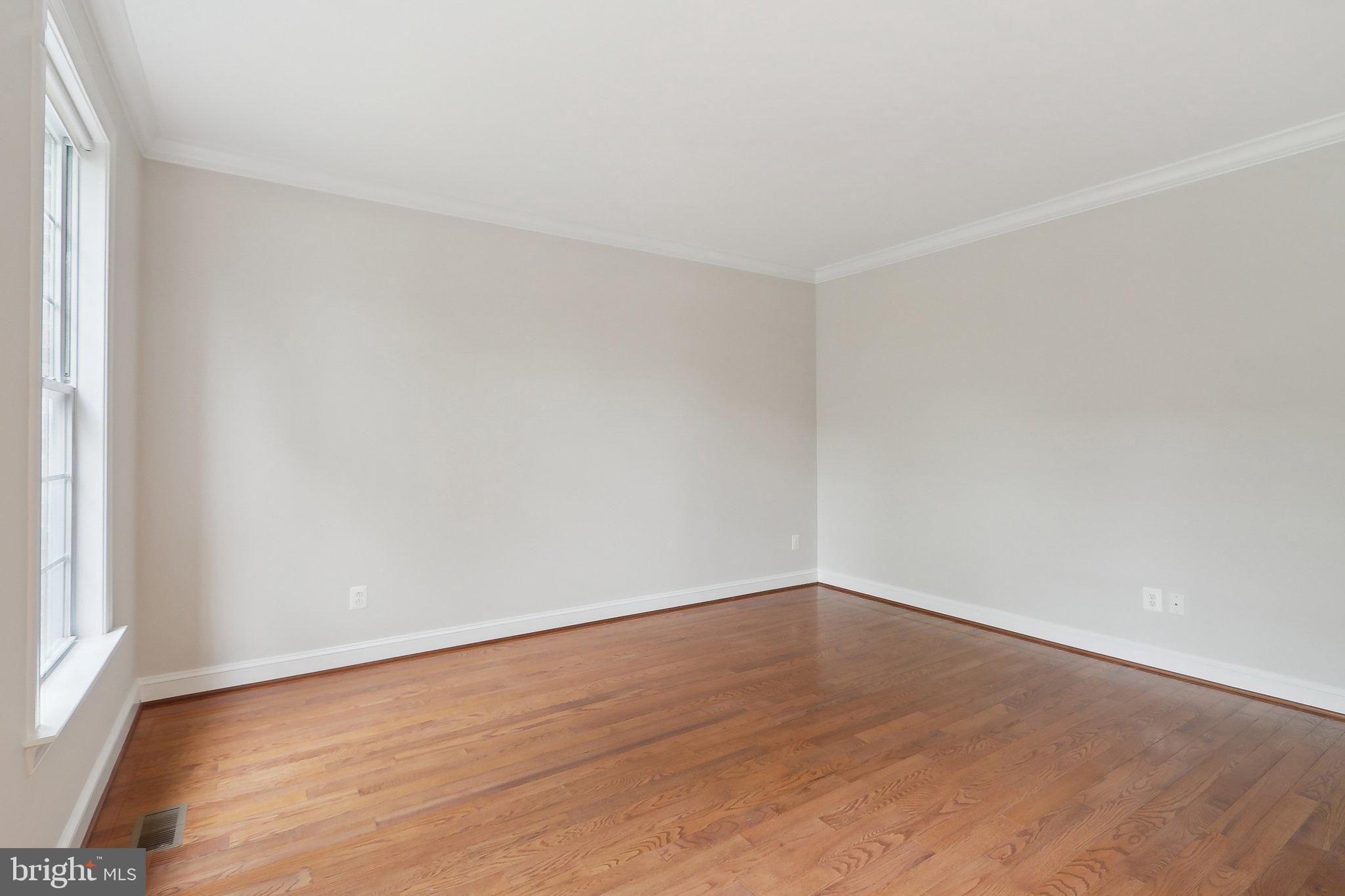 HAMILTON MEADOW - Residential