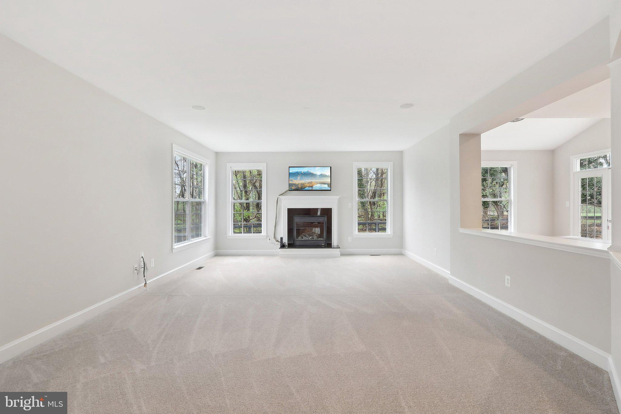 HAMILTON MEADOW - Residential