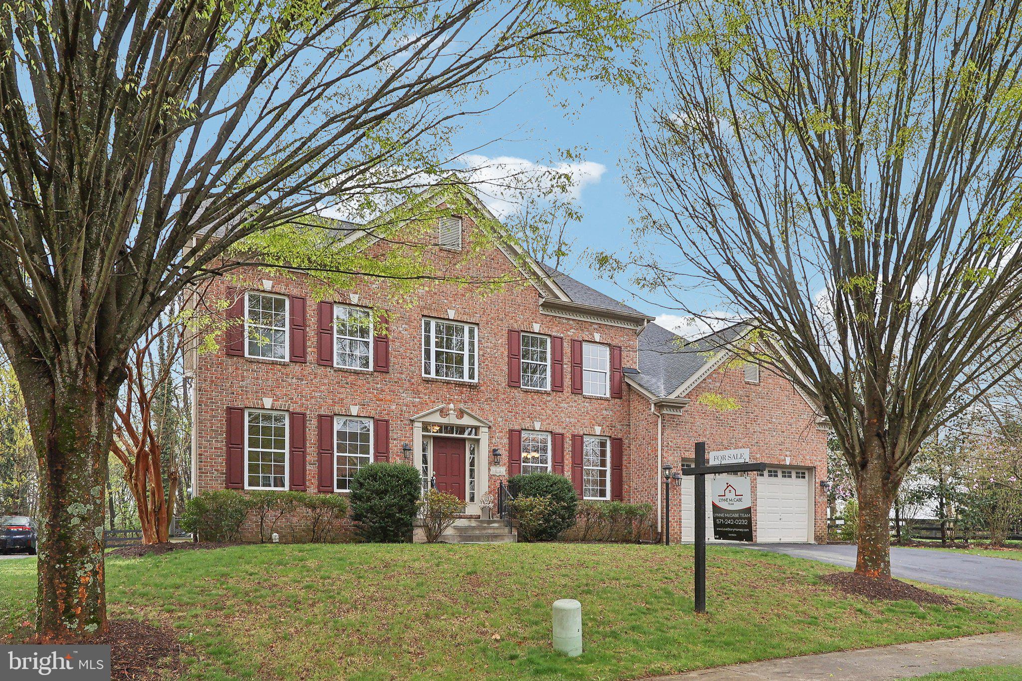 HAMILTON MEADOW - Residential