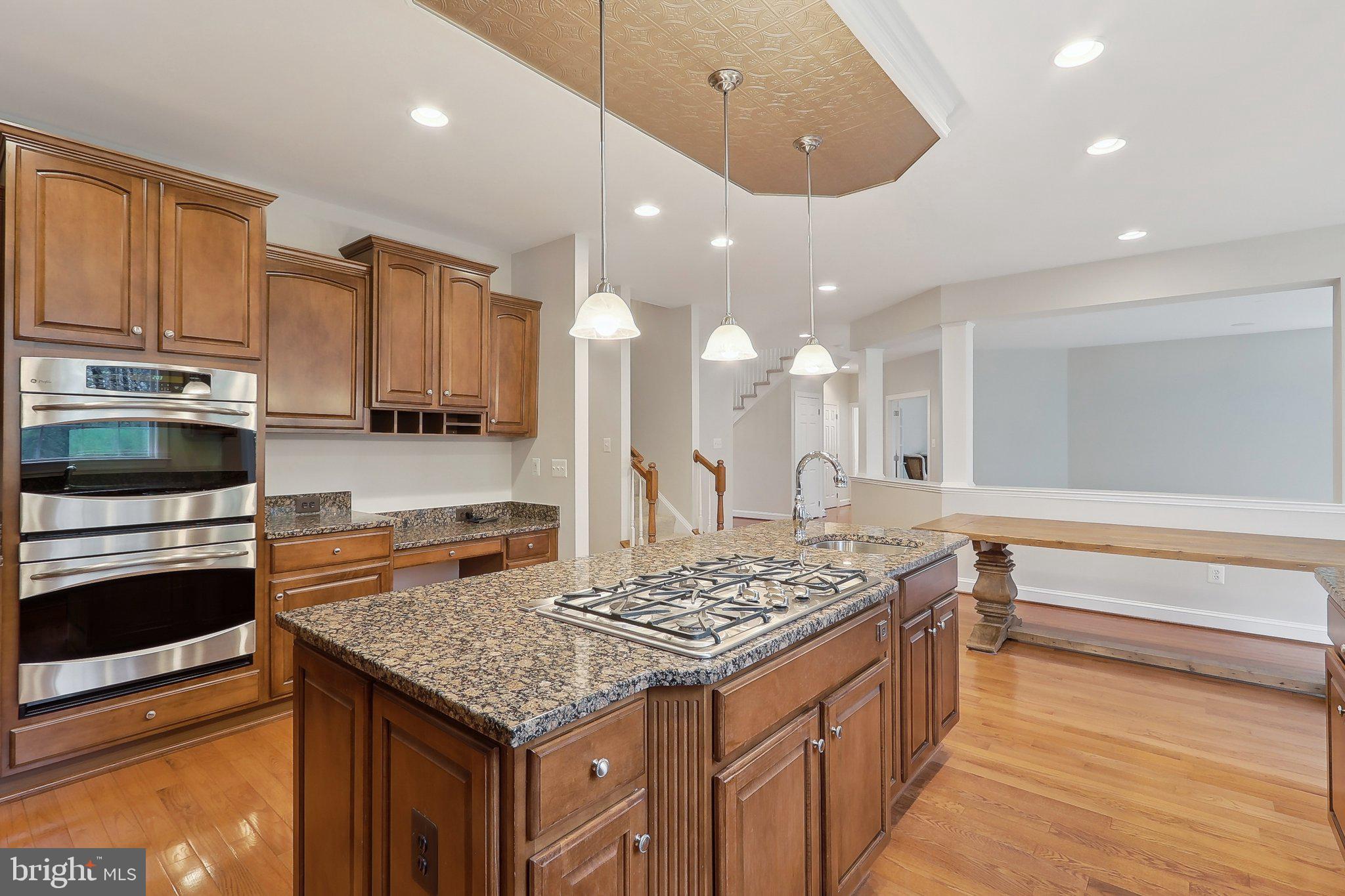 HAMILTON MEADOW - Residential