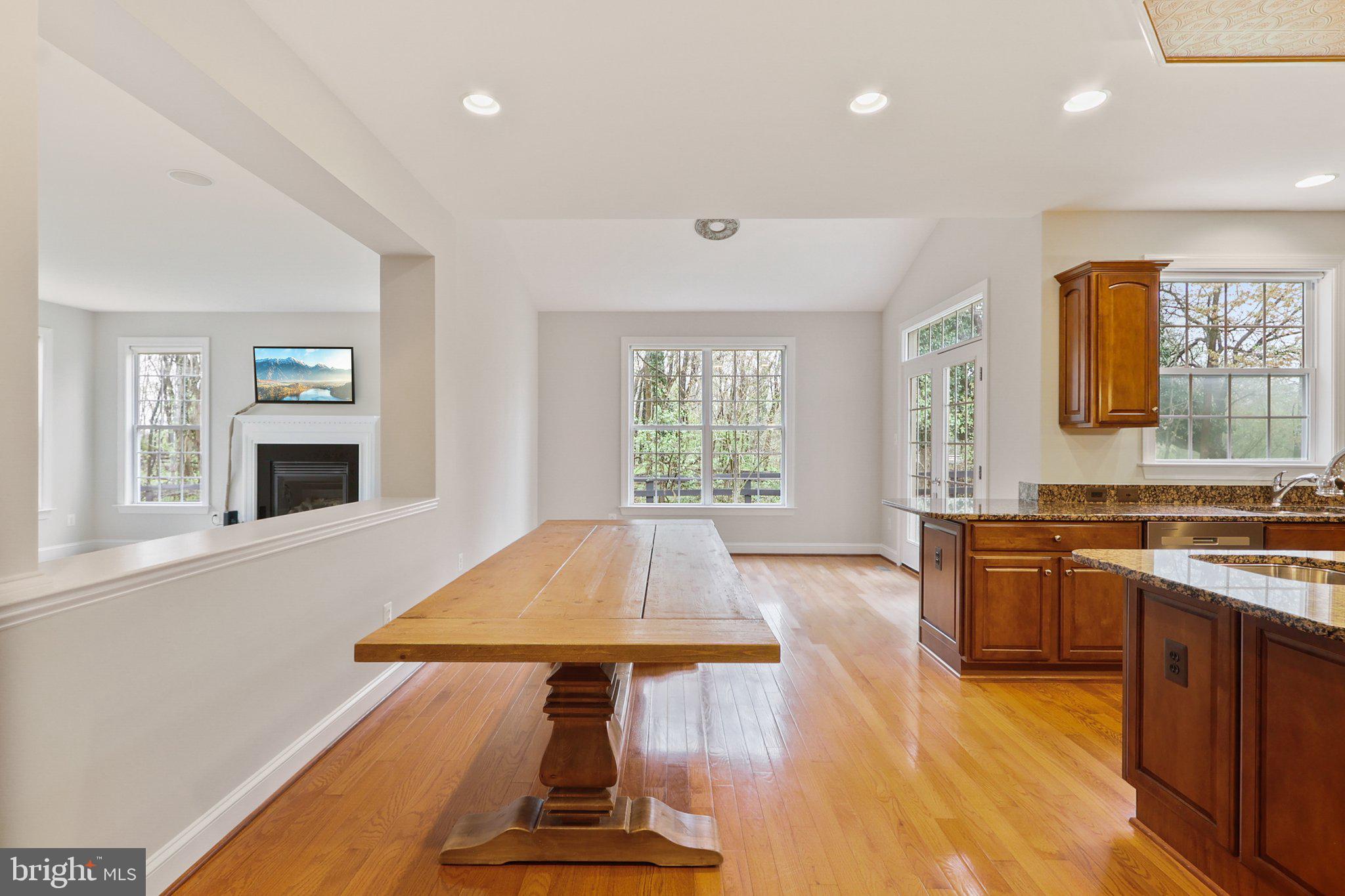 HAMILTON MEADOW - Residential