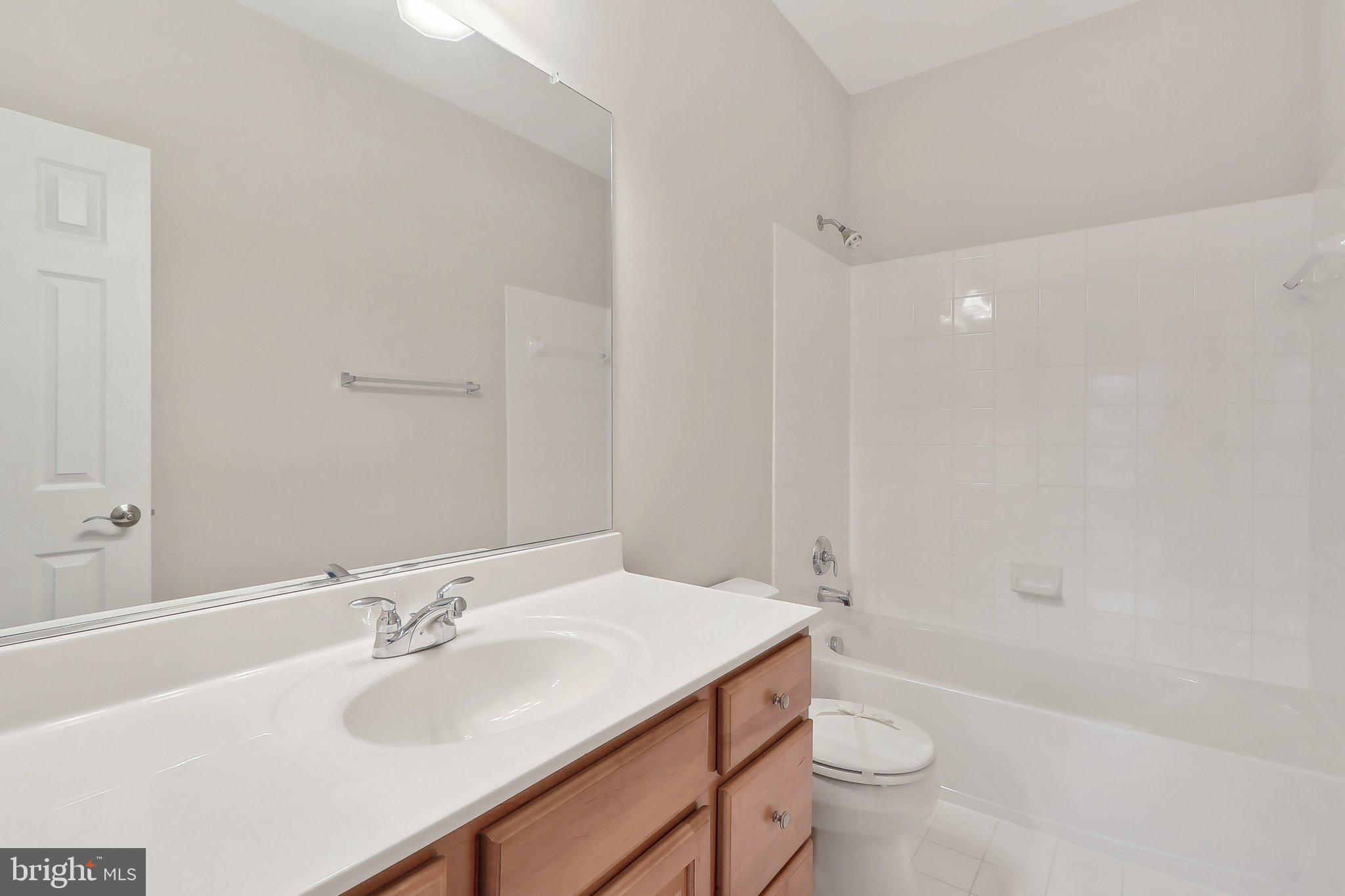 HAMILTON MEADOW - Residential