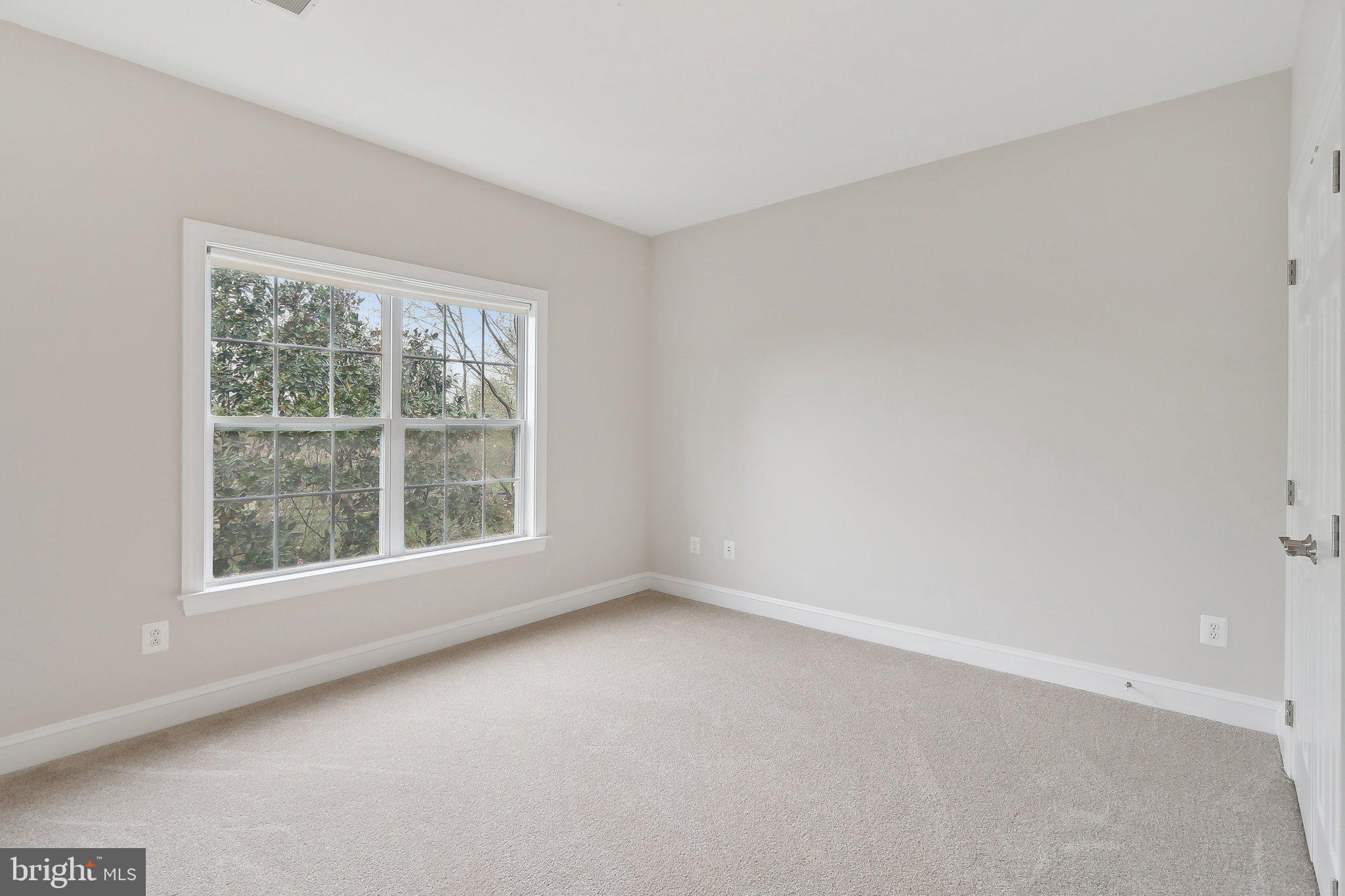 HAMILTON MEADOW - Residential