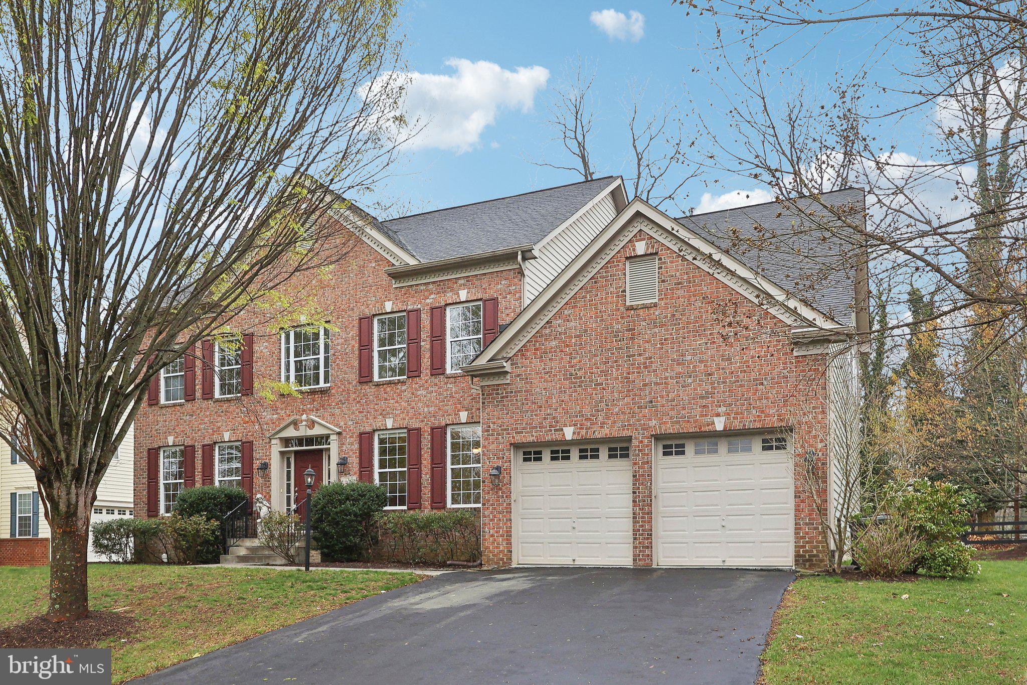 HAMILTON MEADOW - Residential