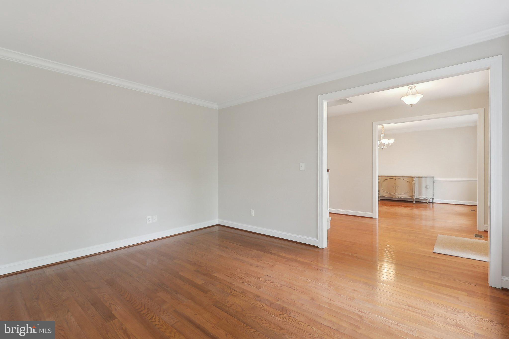 HAMILTON MEADOW - Residential