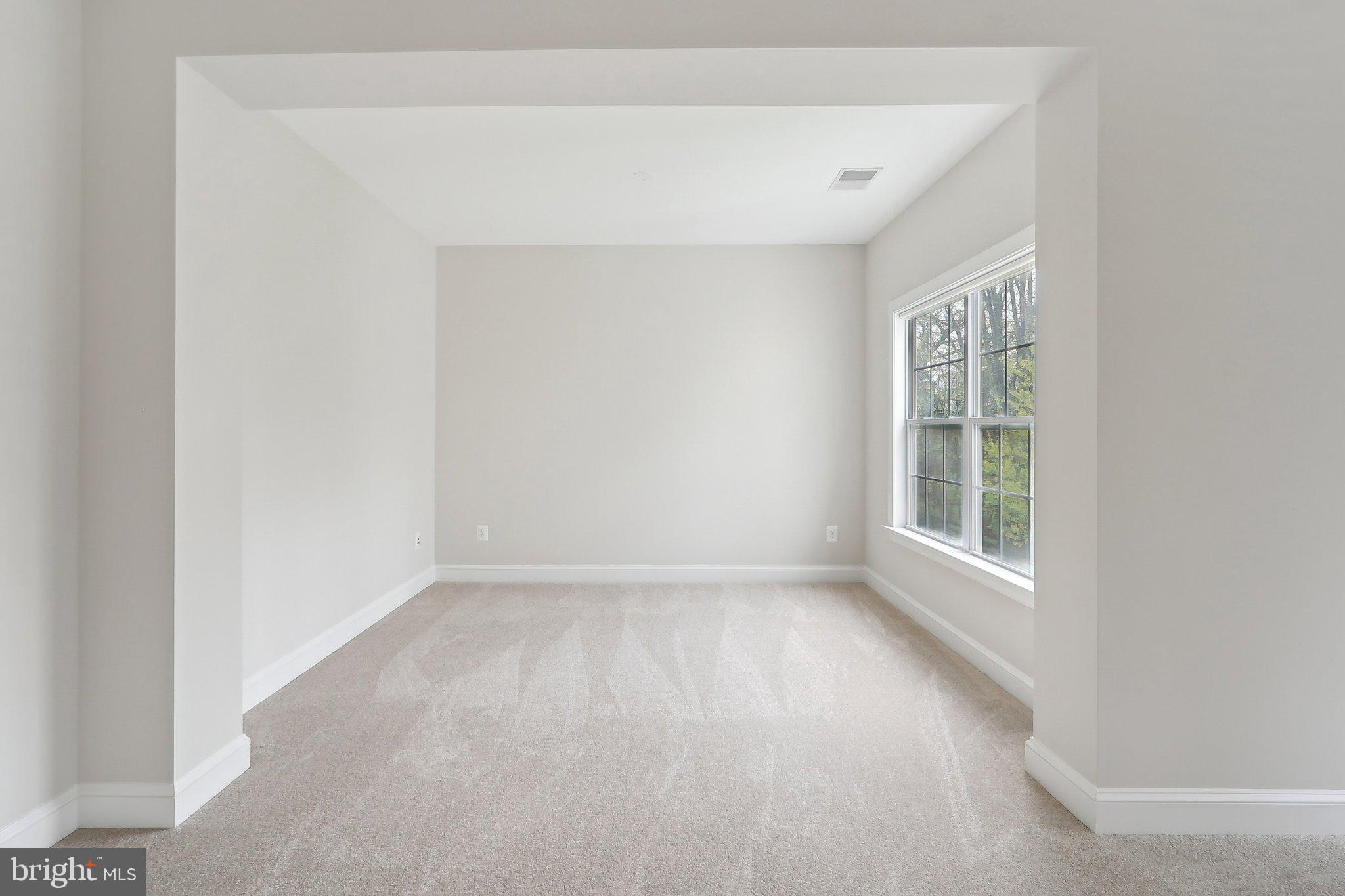 HAMILTON MEADOW - Residential