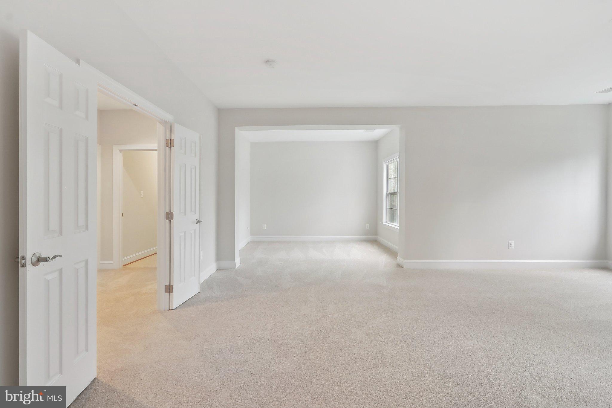 HAMILTON MEADOW - Residential