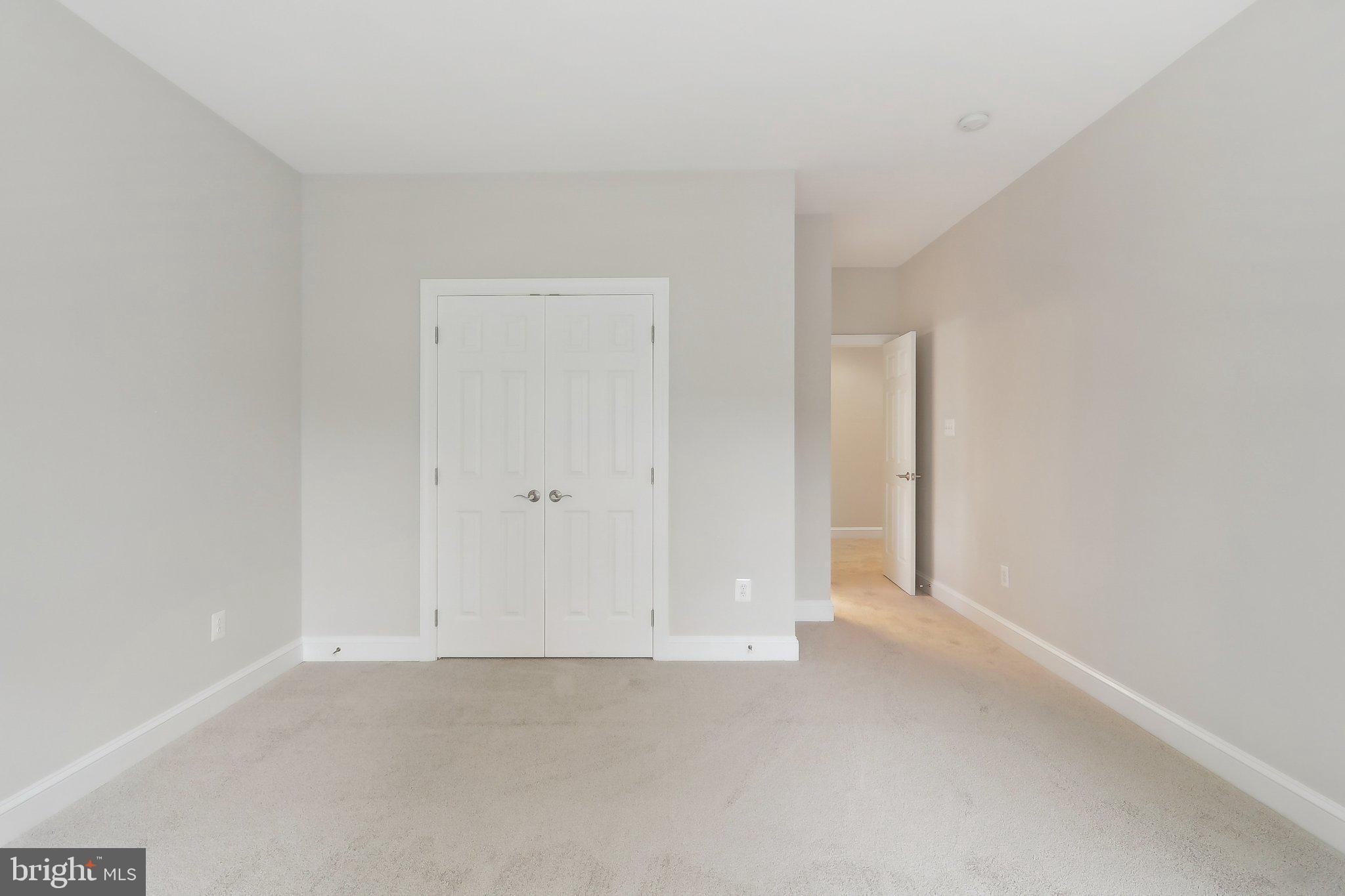 HAMILTON MEADOW - Residential