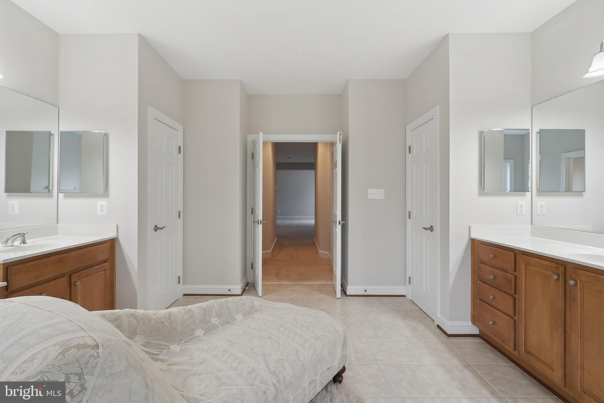 HAMILTON MEADOW - Residential